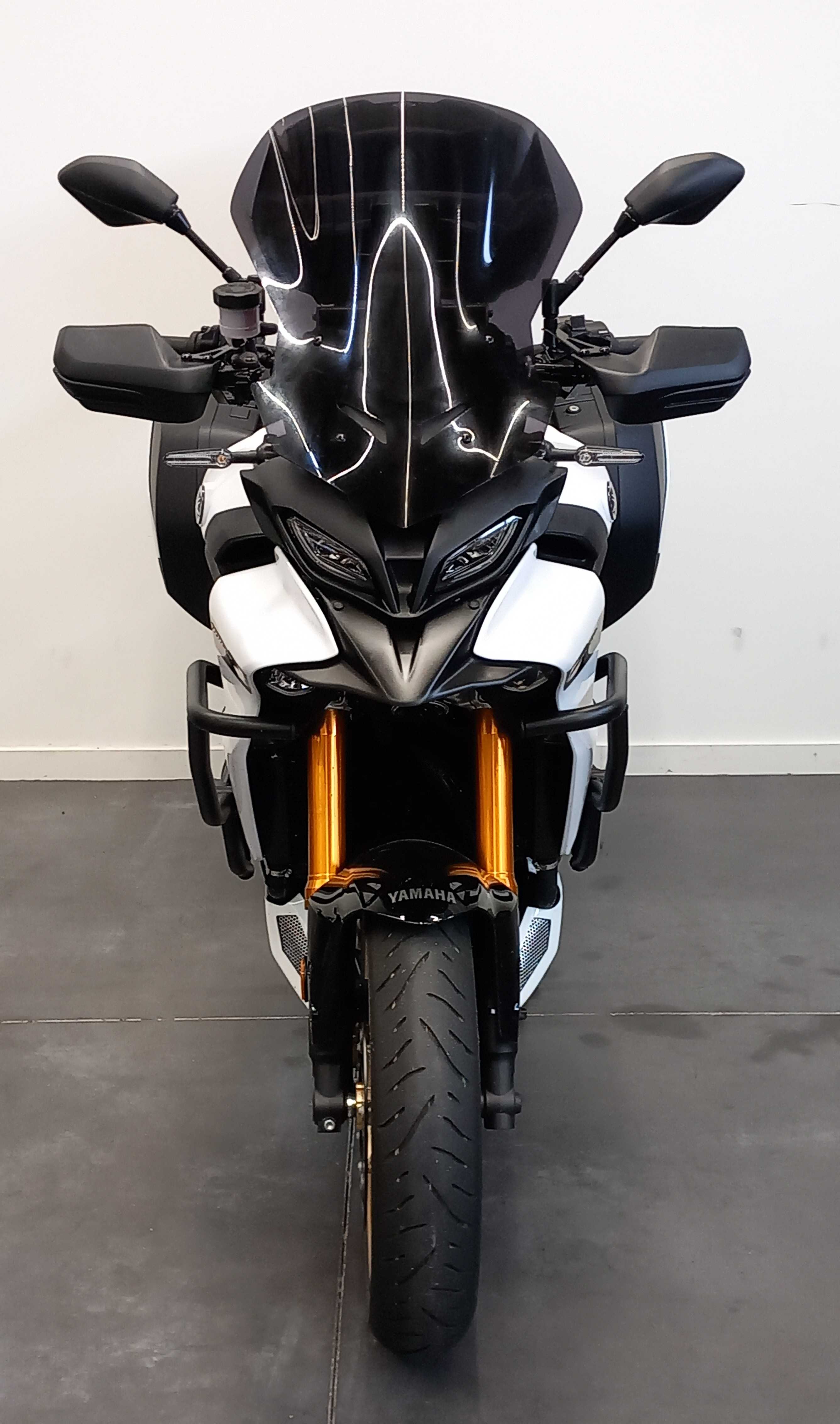 Yamaha TRACER 9 GT 2025 HD vue avant