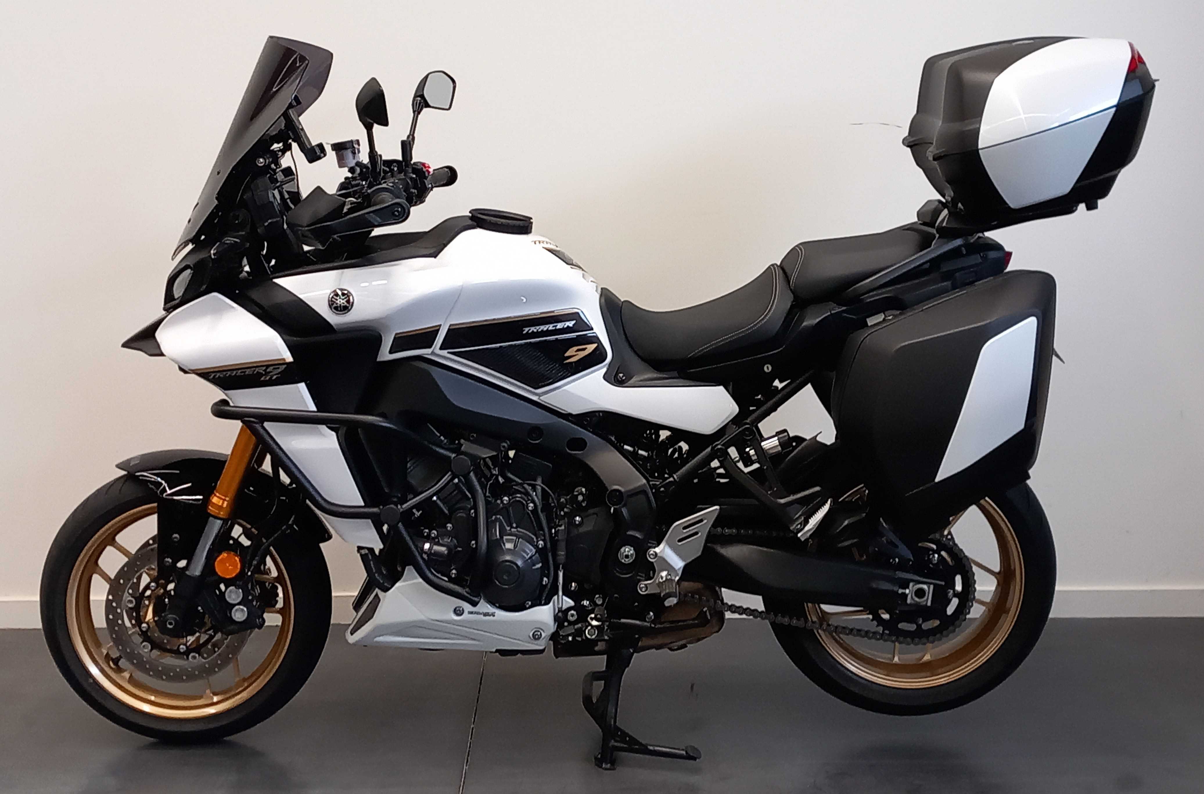 Yamaha TRACER 9 GT 2025 HD vue gauche
