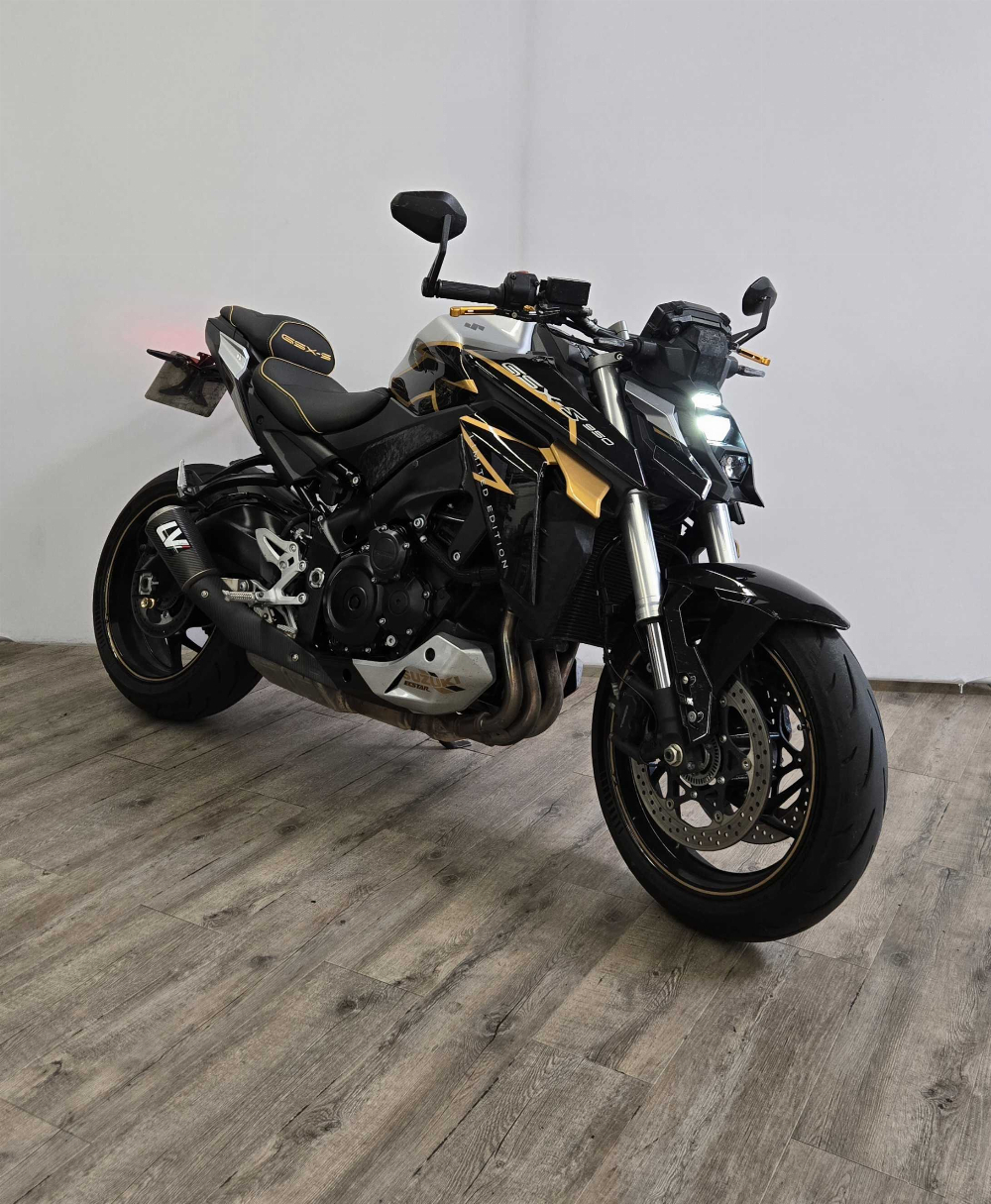 Suzuki GSX-S 950 2022 vue gauche