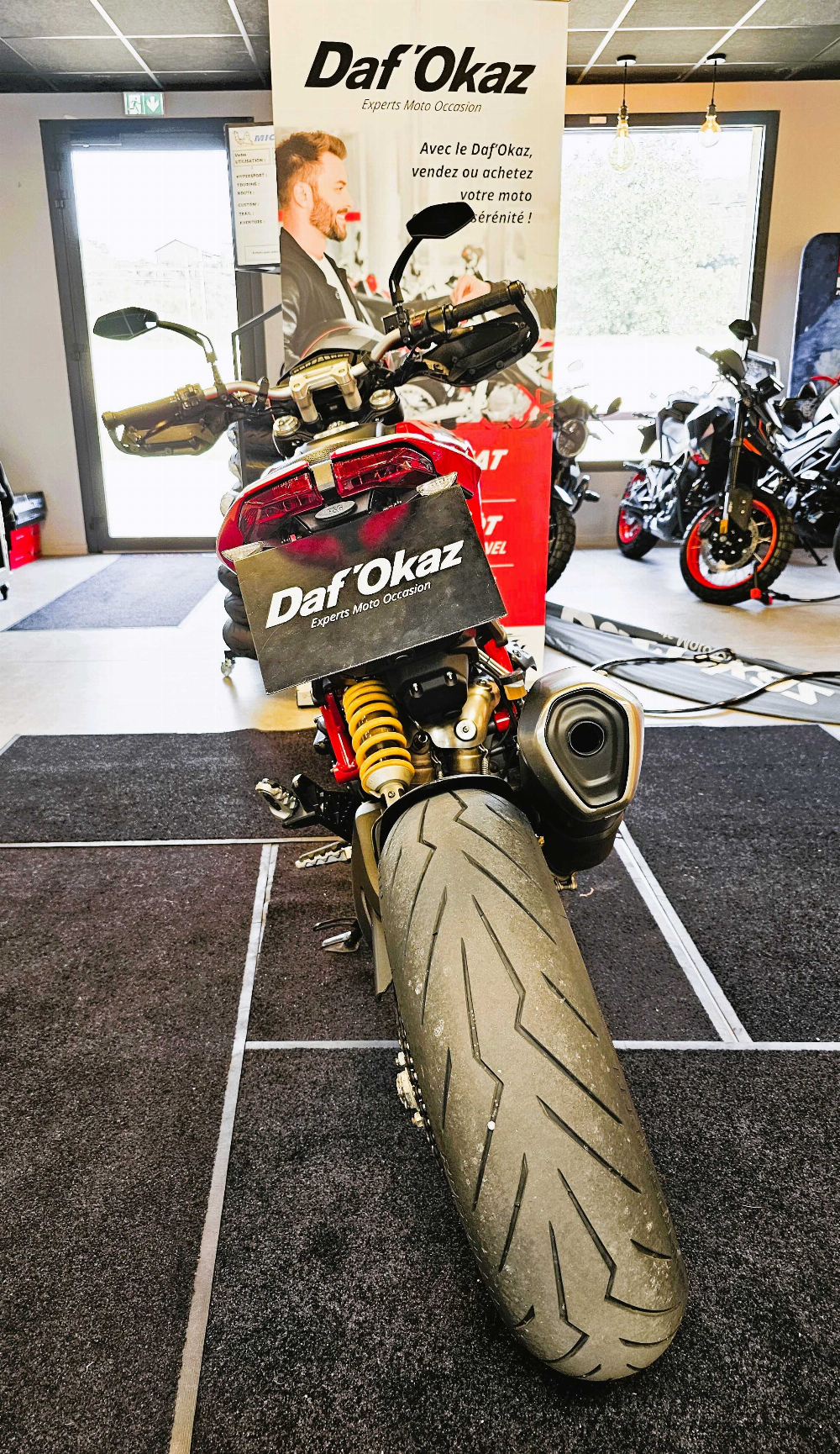 Ducati 939 Hypermotard 2017 vue arrière