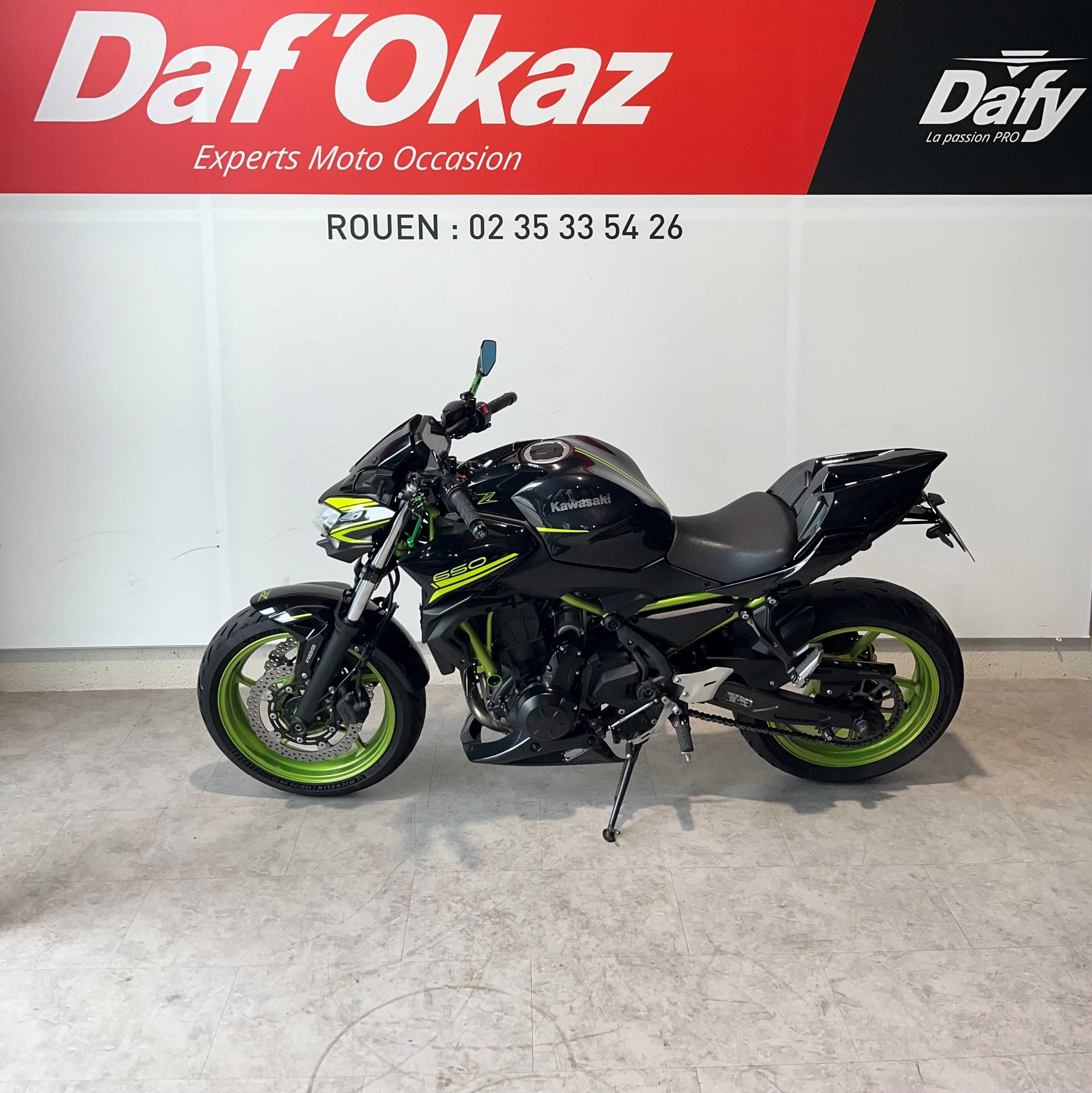 Kawasaki Z 650 2021 HD vue gauche