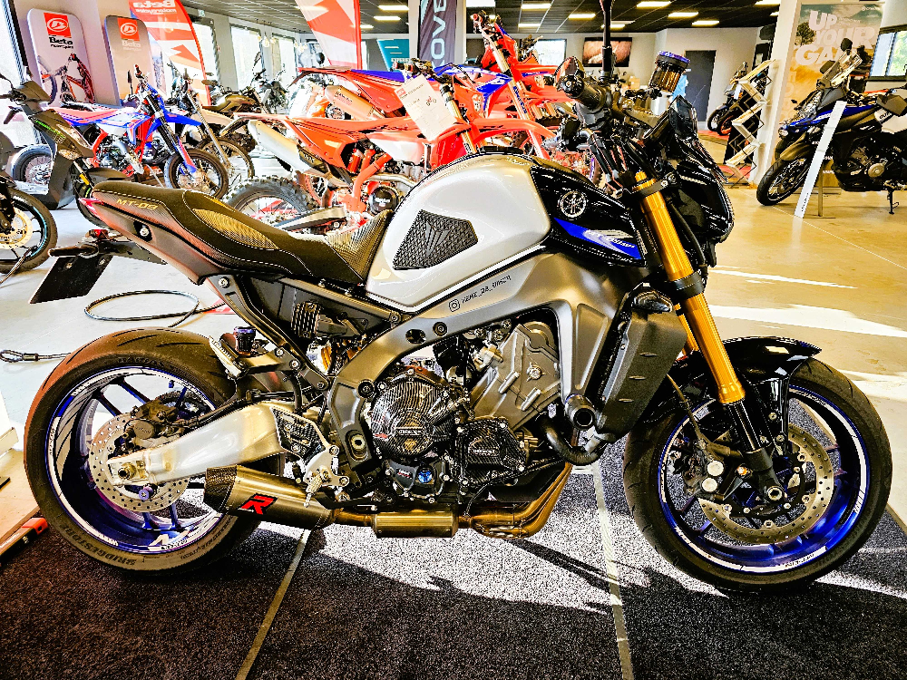 Yamaha MT-09 900 SP 2022 vue avant