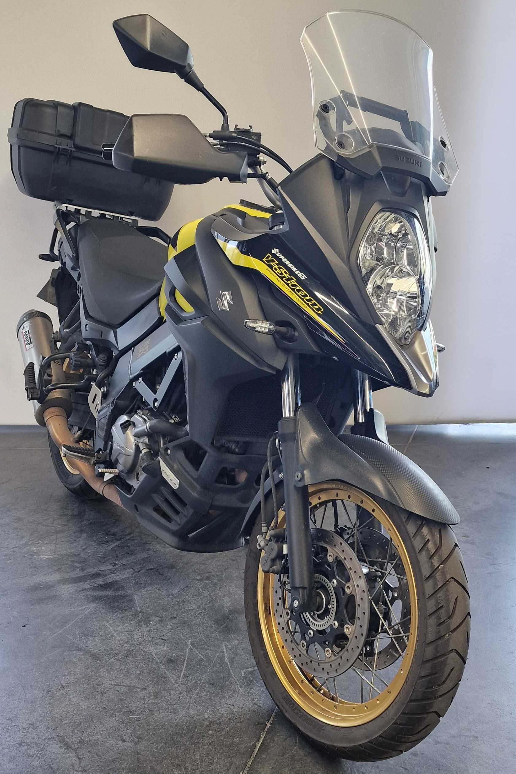 Suzuki DL 650 V-Strom XT 2019 HD vue 3/4 droite
