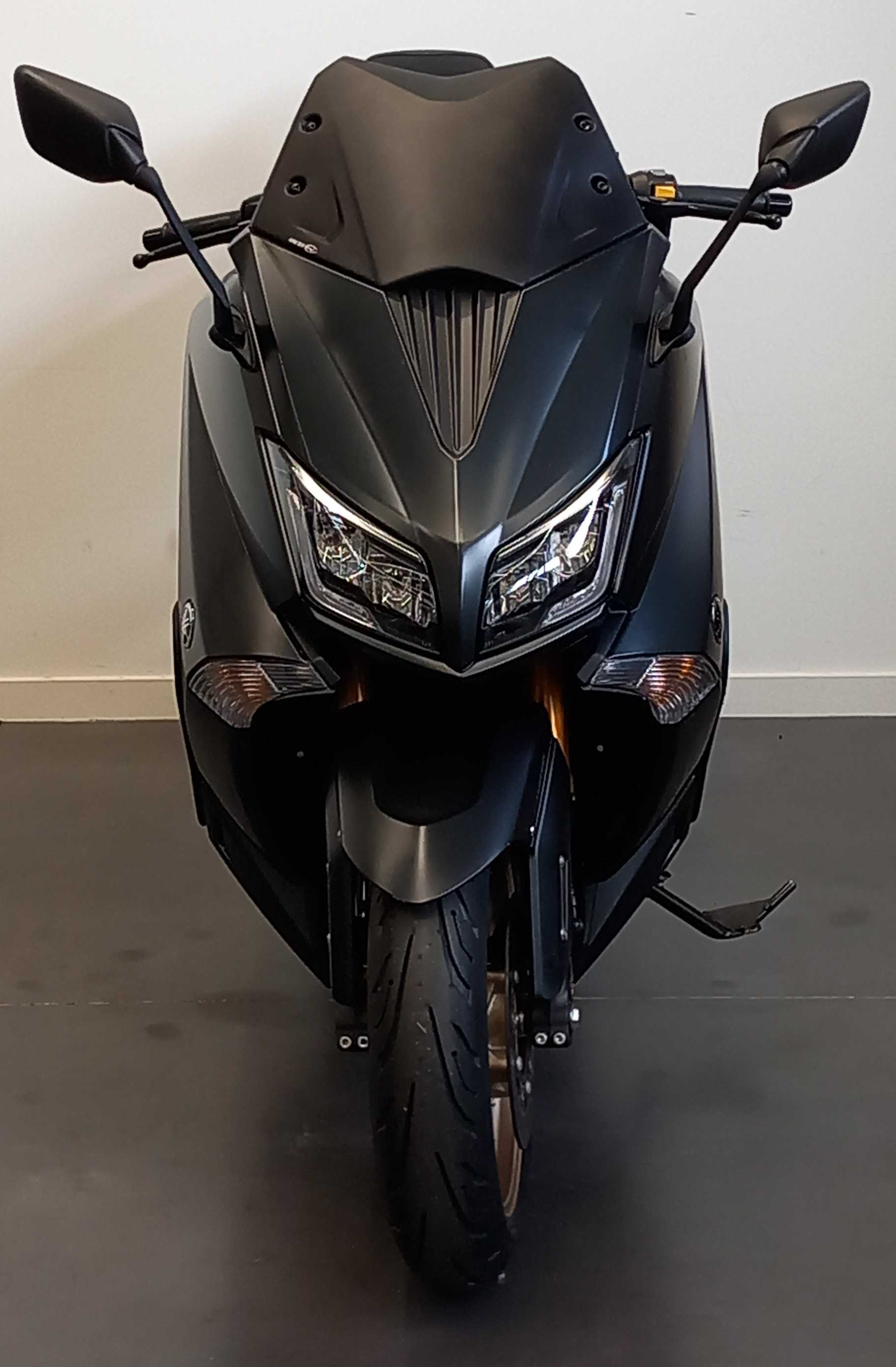 Yamaha XP 530 T-Max ABS 2016 HD vue avant