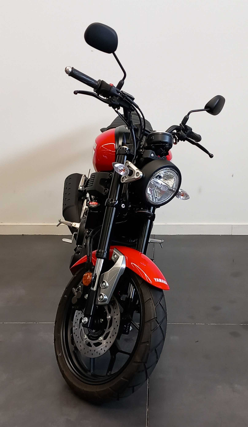 Yamaha XSR 125 2022 vue avant
