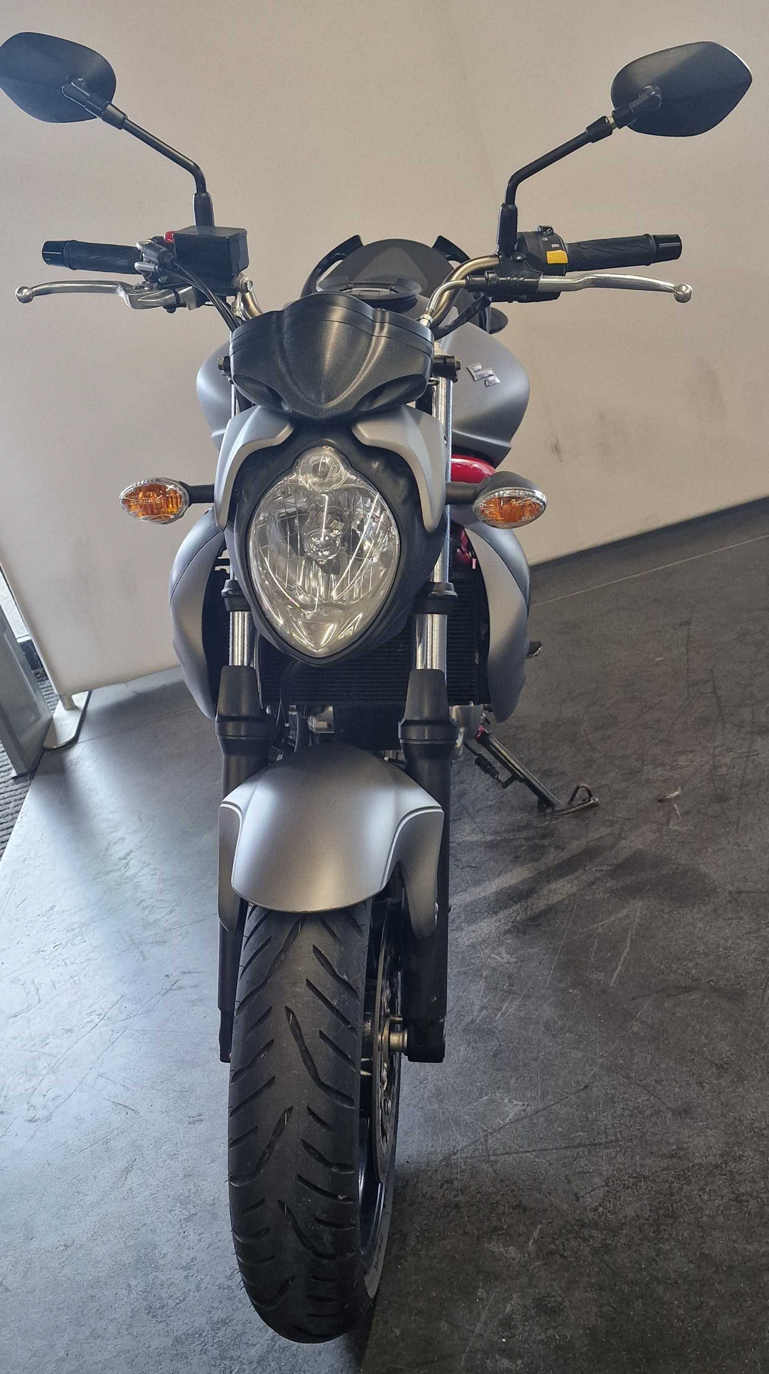 Suzuki SFV 650 Gladius ABS 2015 HD vue avant