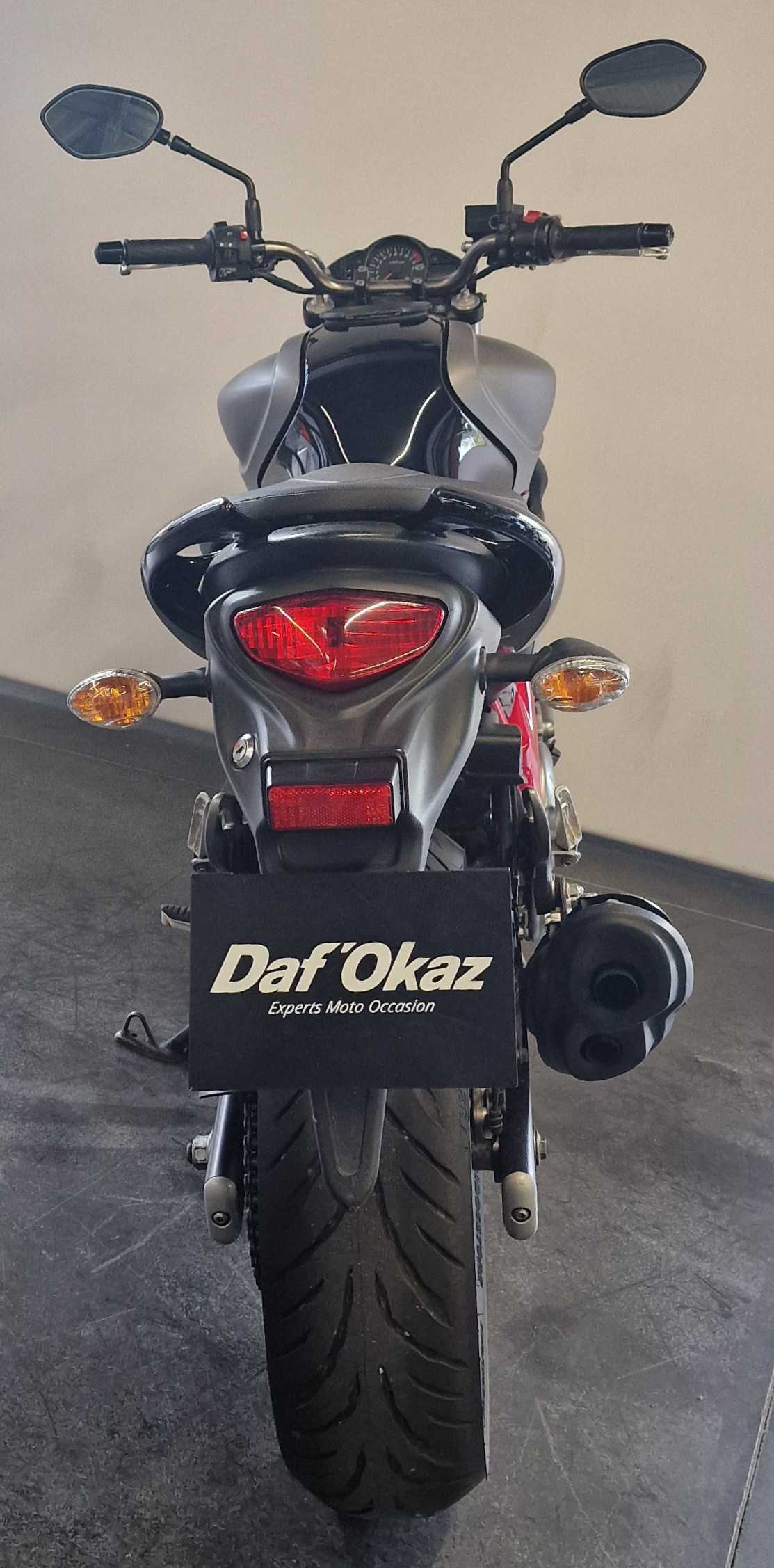 Suzuki SFV 650 Gladius ABS 2015 HD vue arrière
