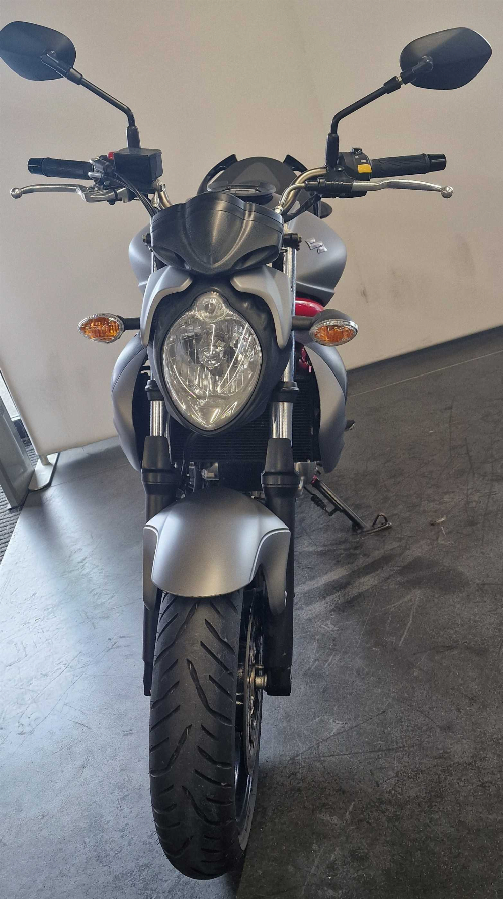 Suzuki SFV 650 Gladius ABS 2015 vue avant
