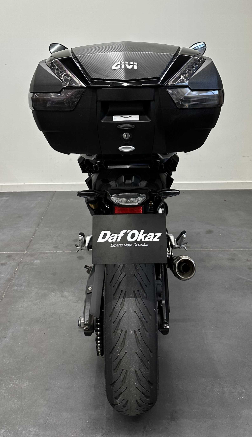 BMW F 900 XR 2022 vue arrière