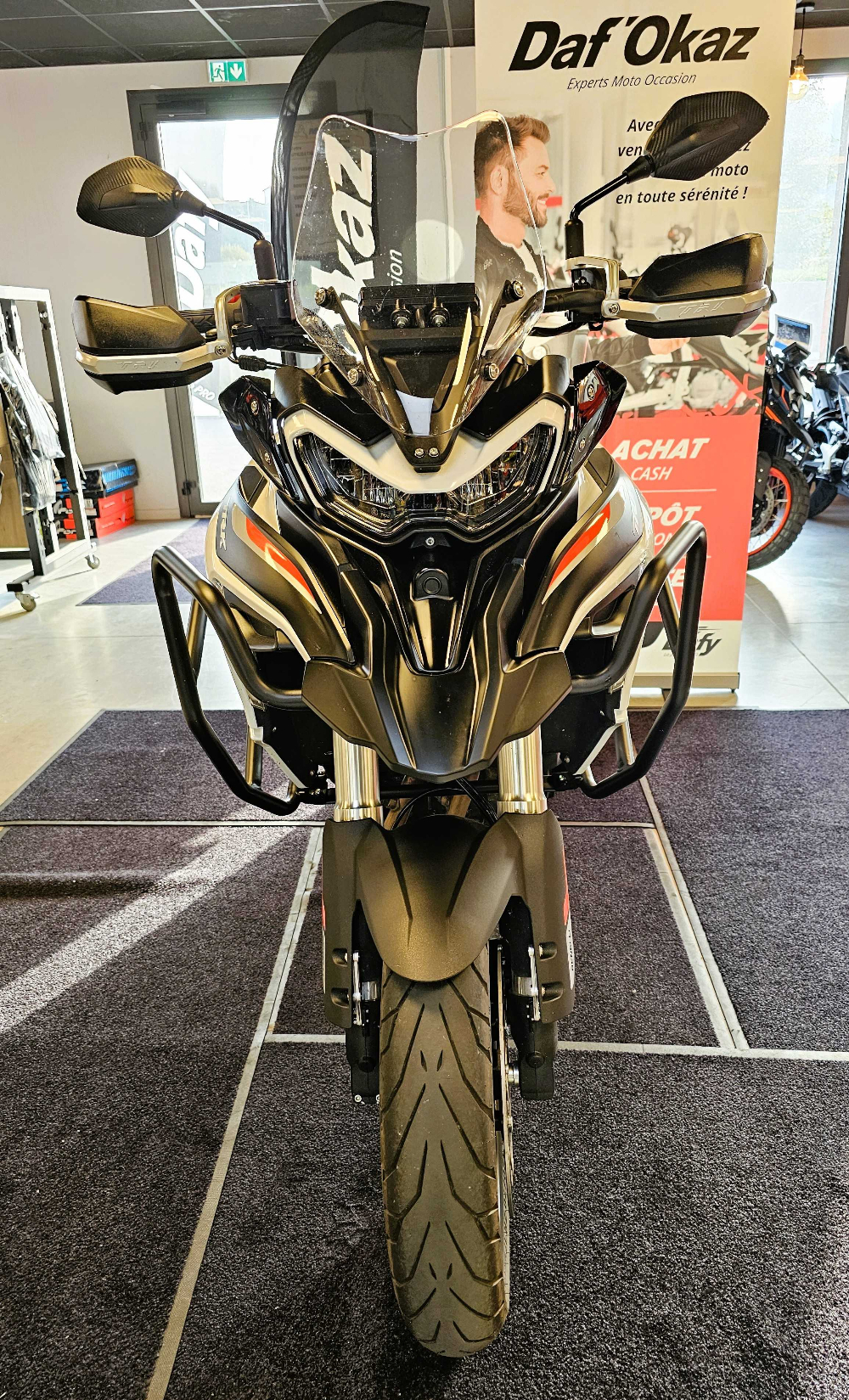 Benelli TRK TRK 702 2023 vue avant