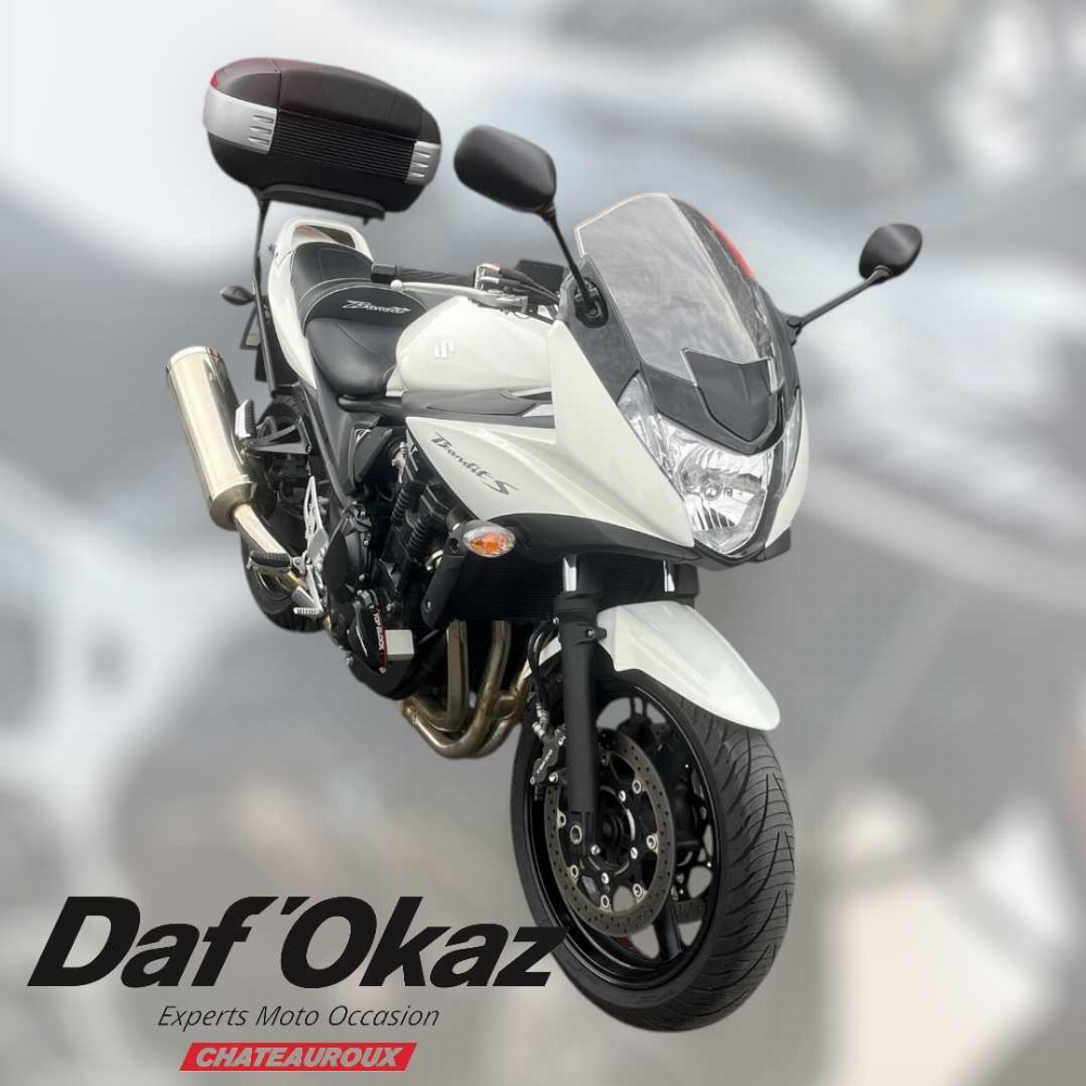 Suzuki GSF 650 S Bandit ABS 2012 vue 3/4 droite