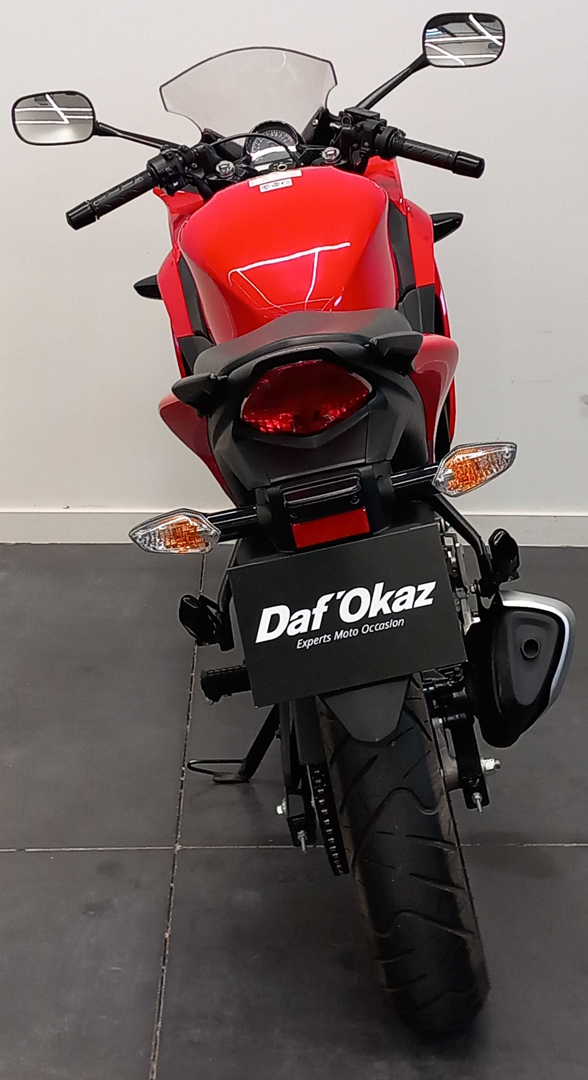 Honda CBR 125 R 2015 HD vue arrière