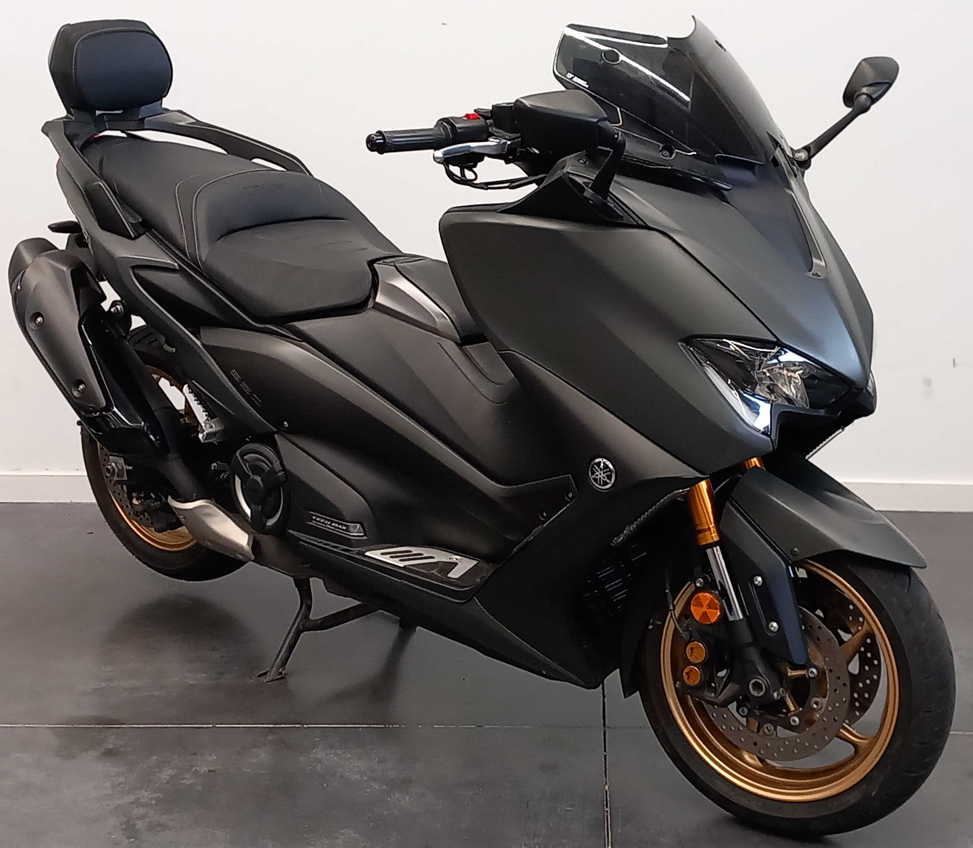 Yamaha XP 560 T-Max Tech Max 2021 HD vue 3/4 droite