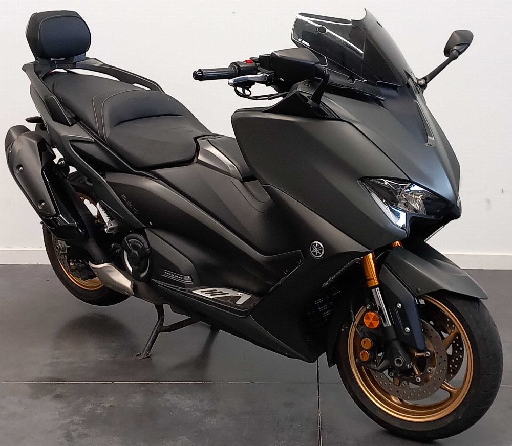 Yamaha XP 560 T-Max Tech Max 2021 vue 3/4 droite