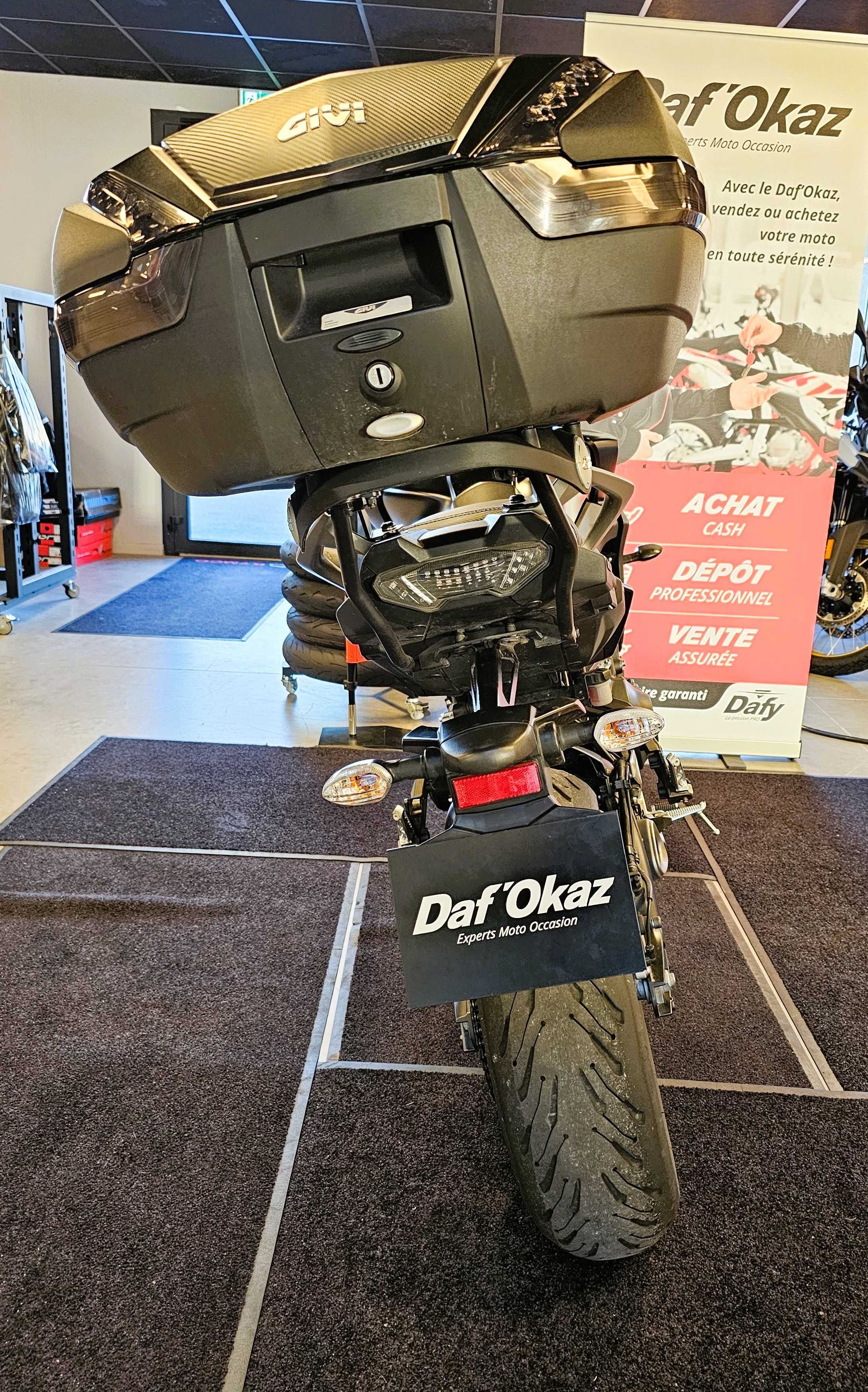 Yamaha Tracer 900 (MTT850) 2018 HD vue arrière