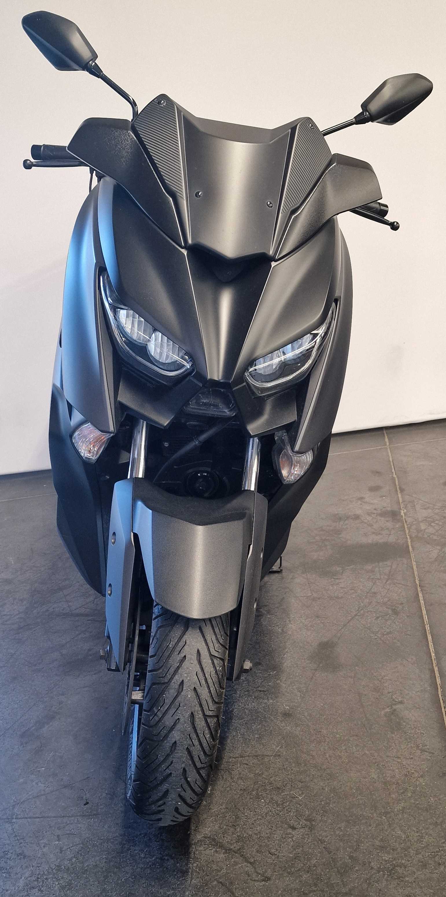 Yamaha CZD 300 A X-Max 2019 HD vue avant