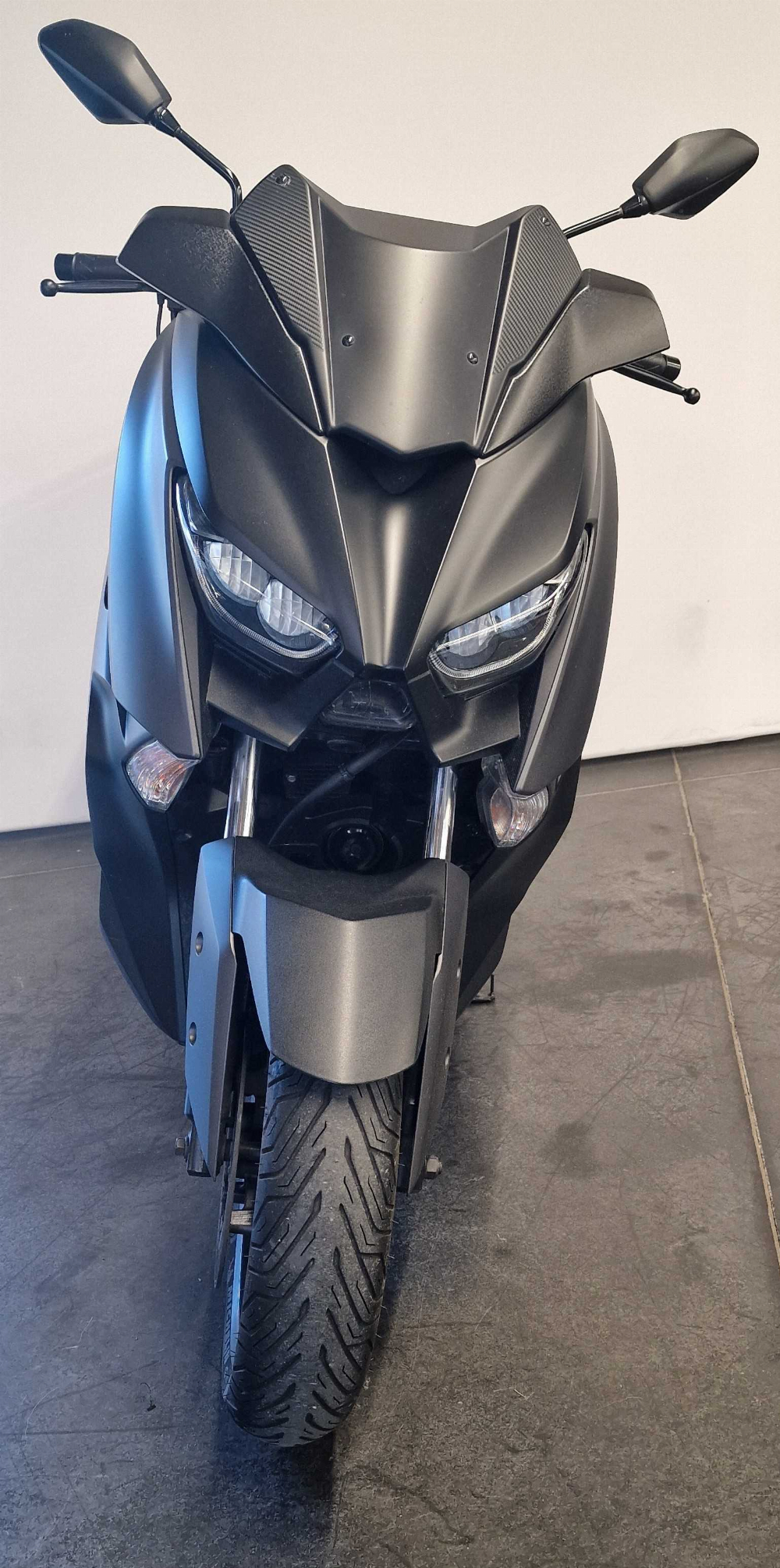 Yamaha CZD 300 A X-Max 2019 vue avant