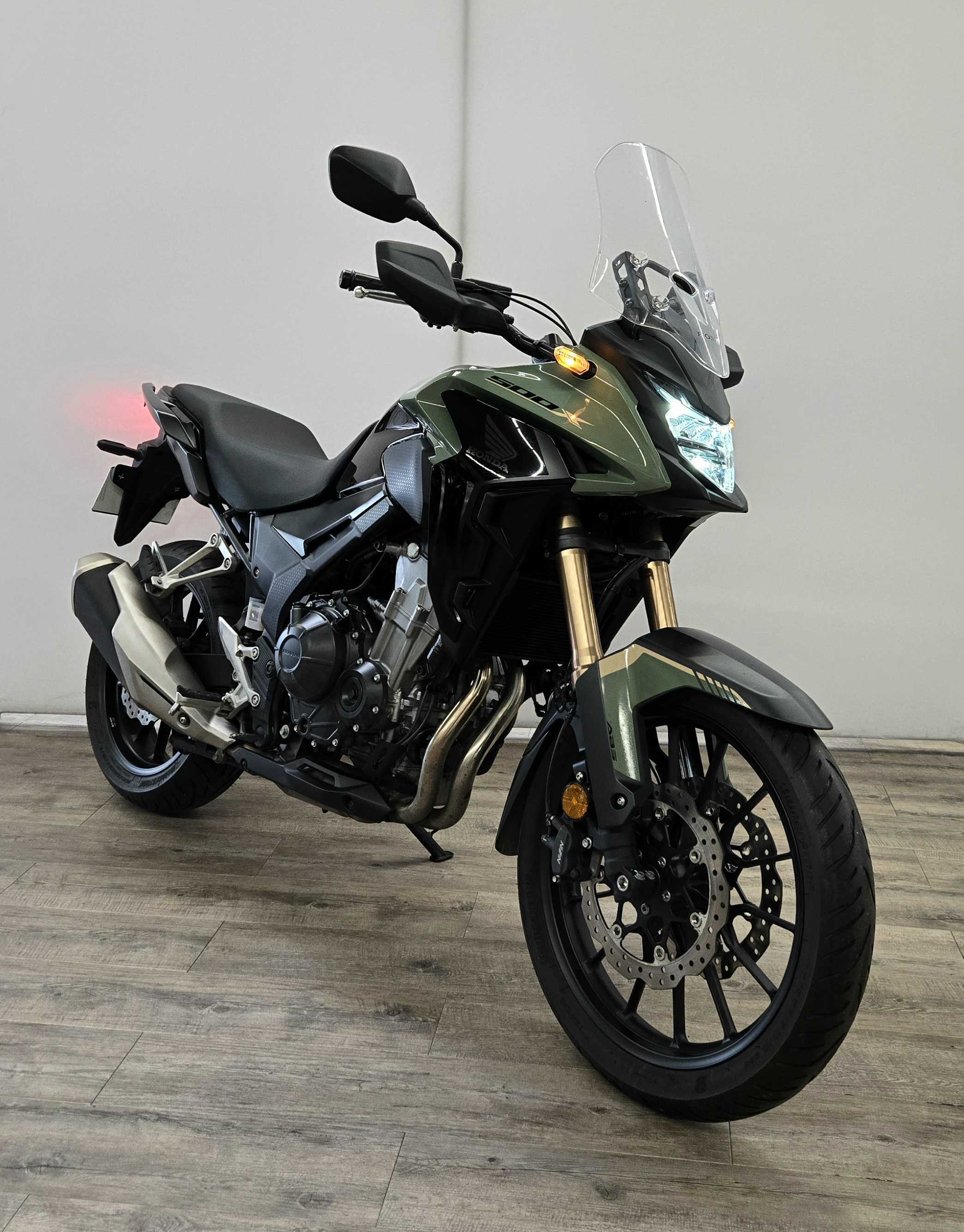 Honda CB 500 X ABS 2023 HD vue 3/4 droite
