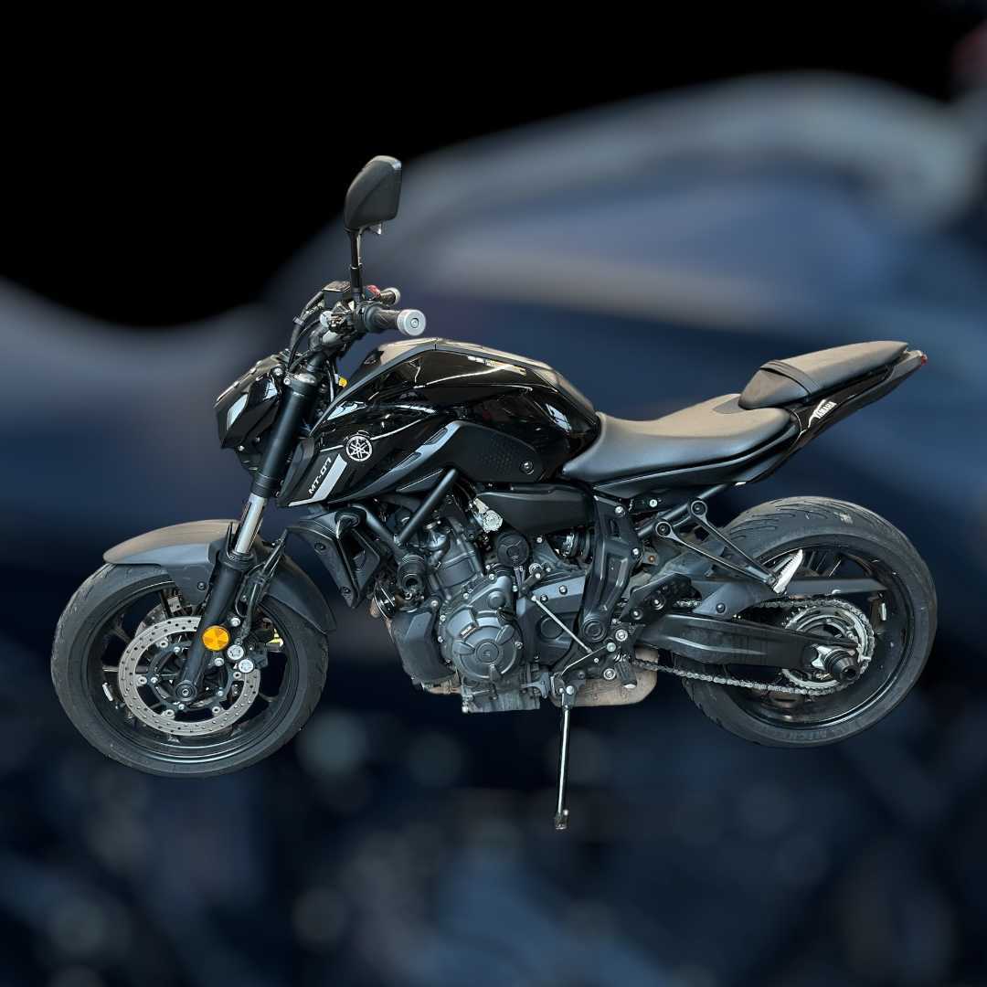 Yamaha MT-07 700 A2 2023 HD vue arrière