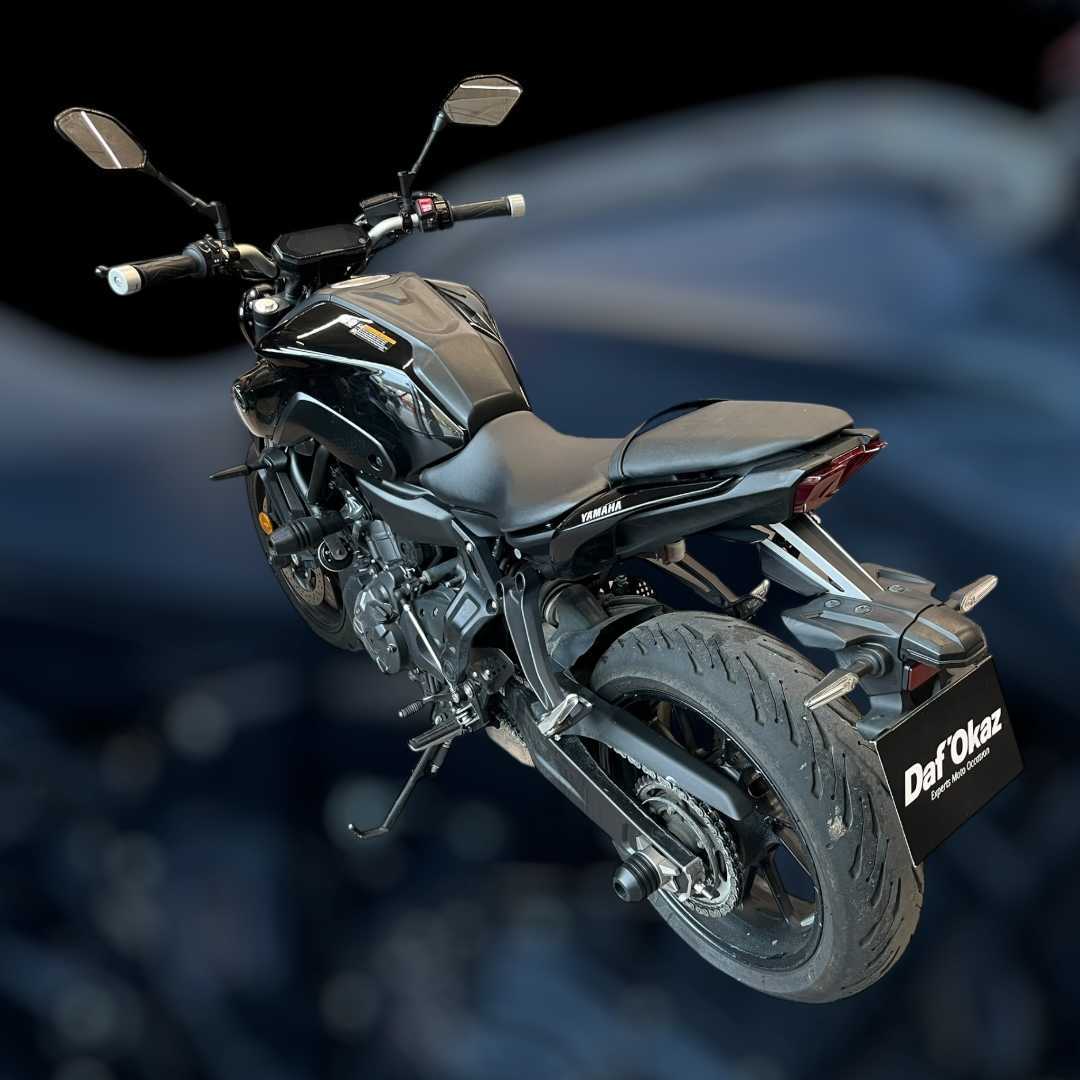Yamaha MT-07 700 A2 2023 HD vue gauche