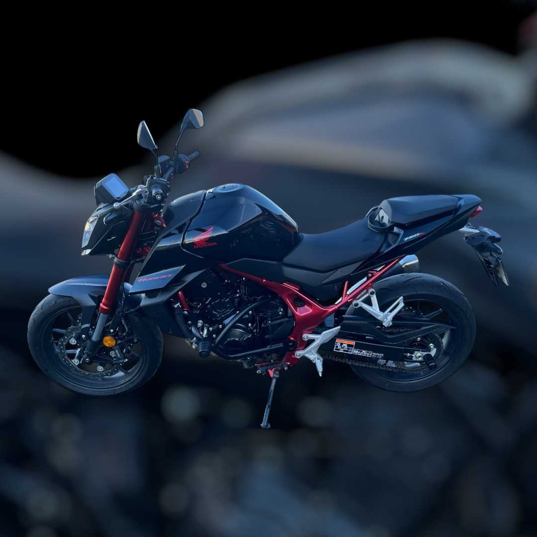 Honda CB 750 F Hornet 2023 HD vue arrière