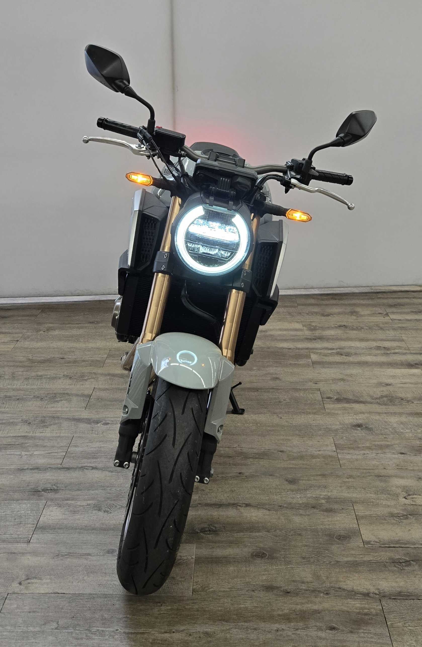 Honda CB 650 R 2021 HD vue avant