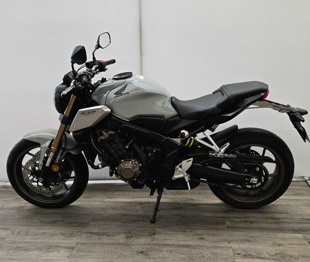 Honda CB 650 R 2021 vue gauche
