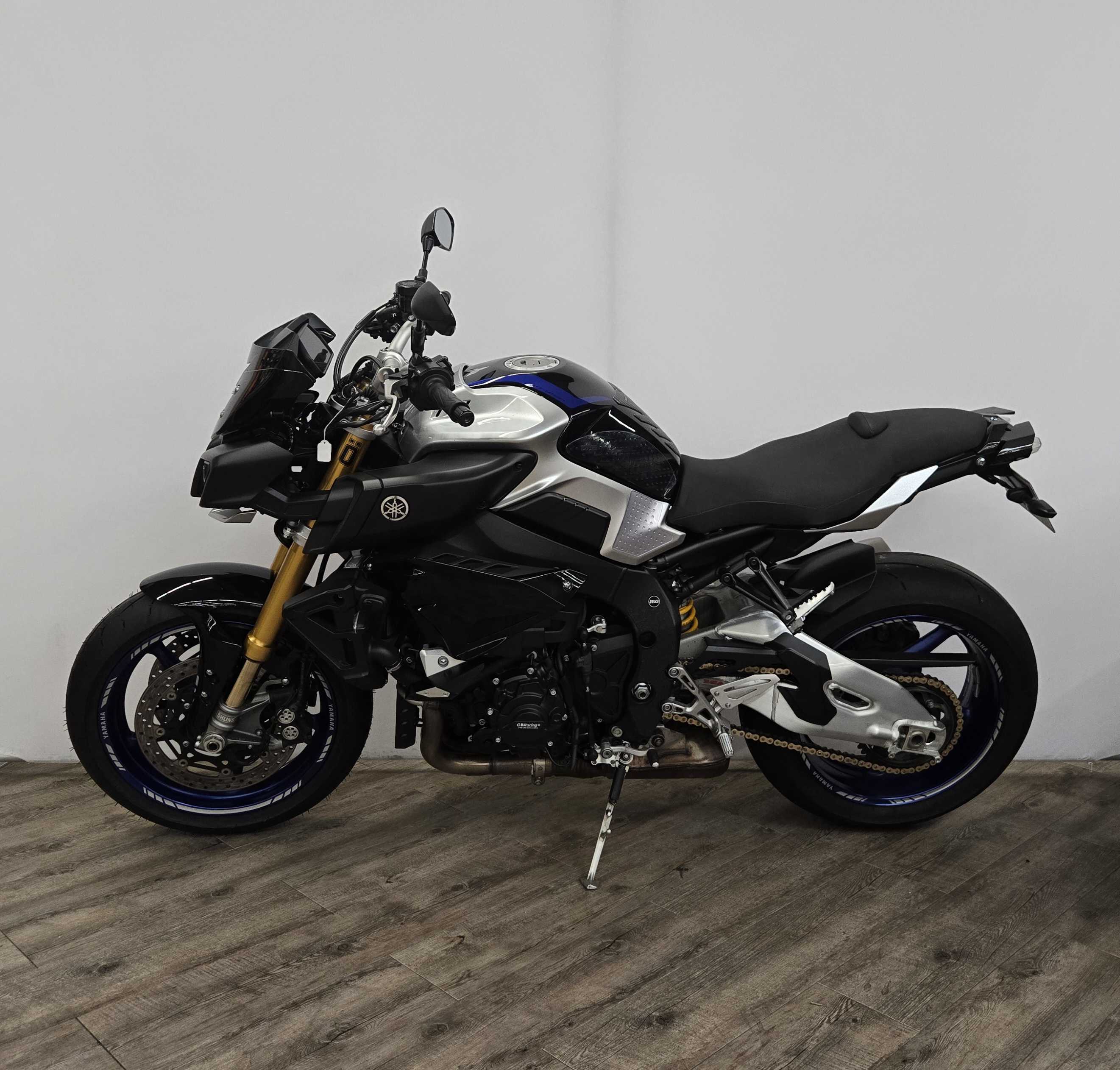 Yamaha MT-10 SP 2017 HD vue gauche