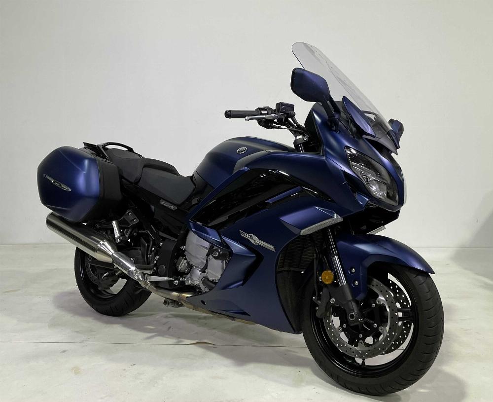 Yamaha FJR 1300 A 2020 vue 3/4 droite