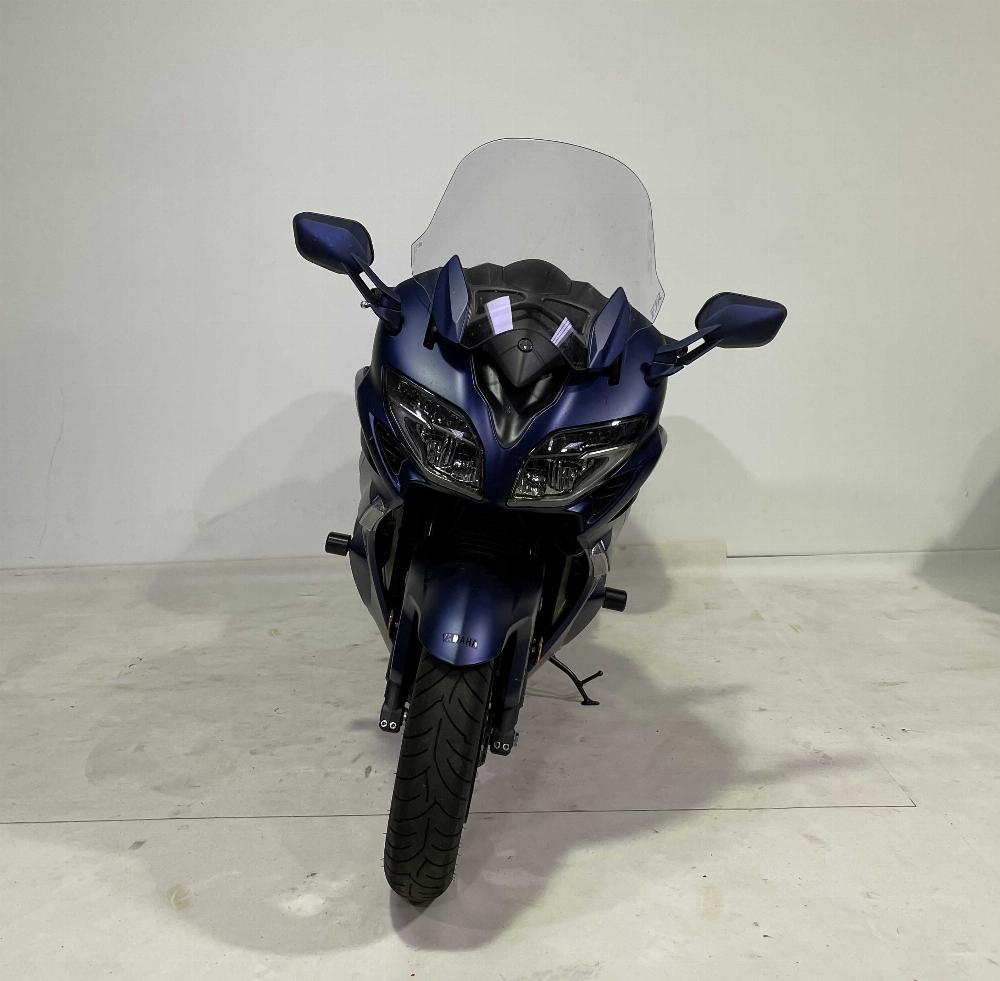 Yamaha FJR 1300 A 2020 vue avant