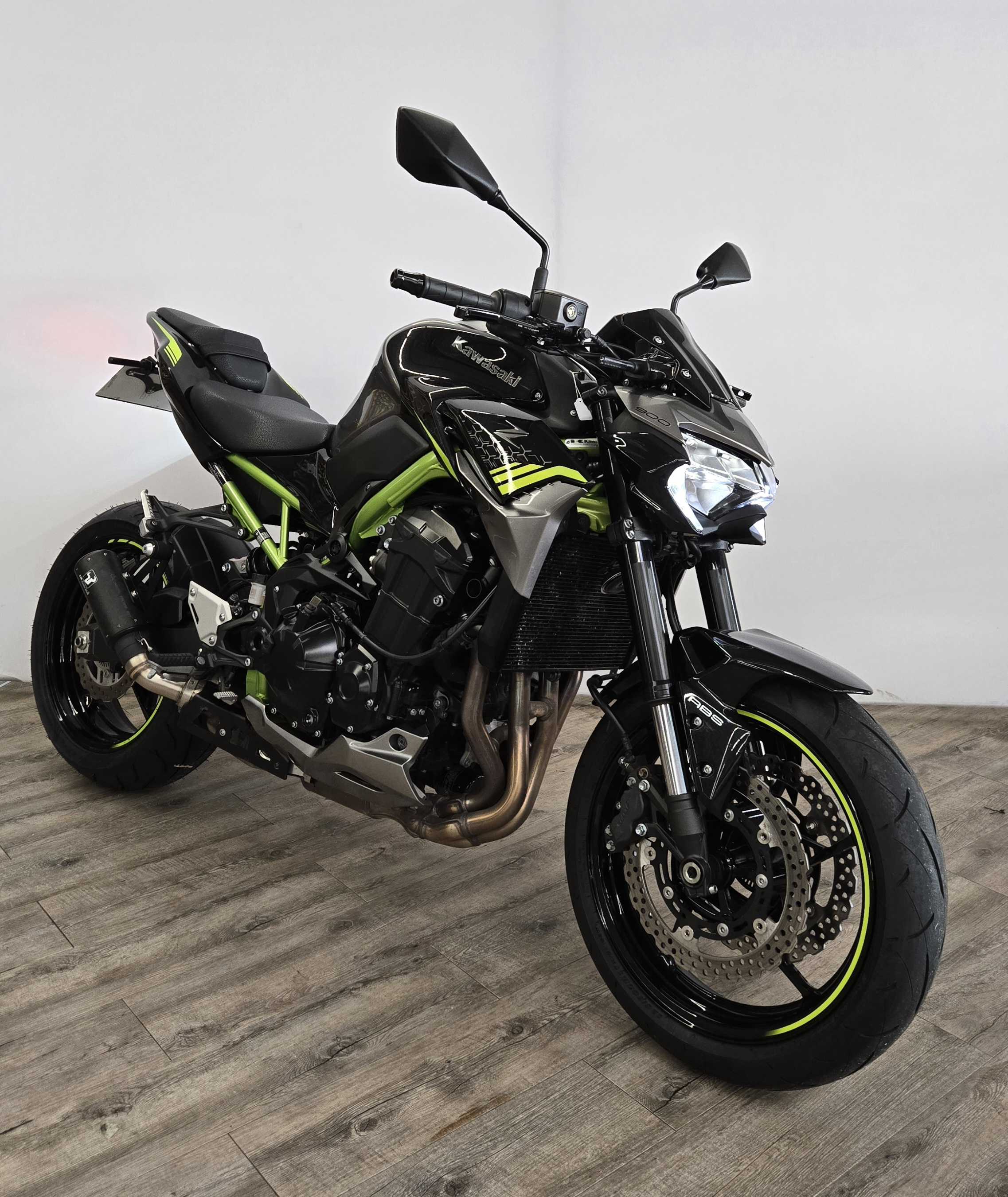 Kawasaki Z 900 2020 HD vue 3/4 droite
