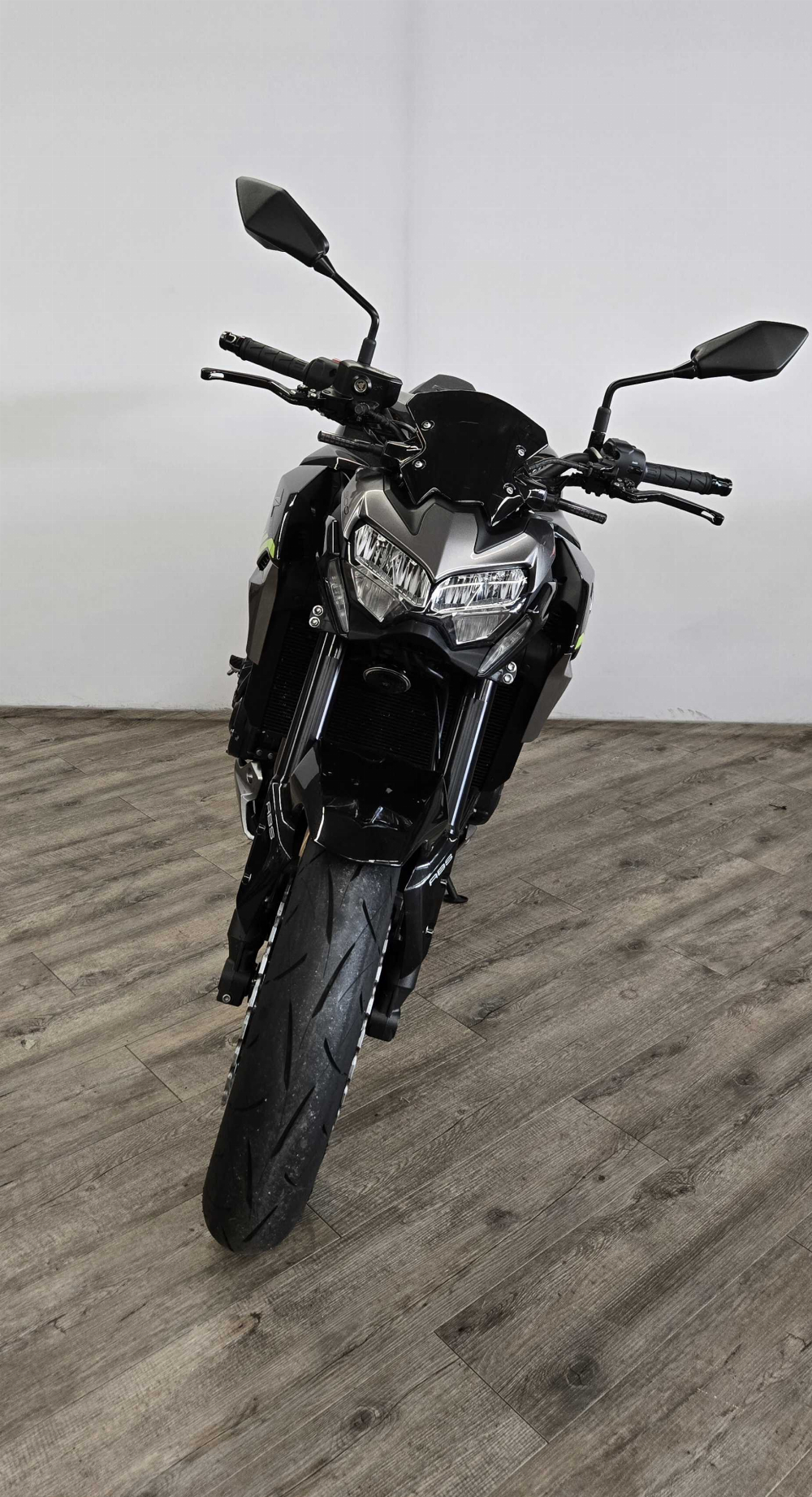 Kawasaki Z 900 2020 vue avant