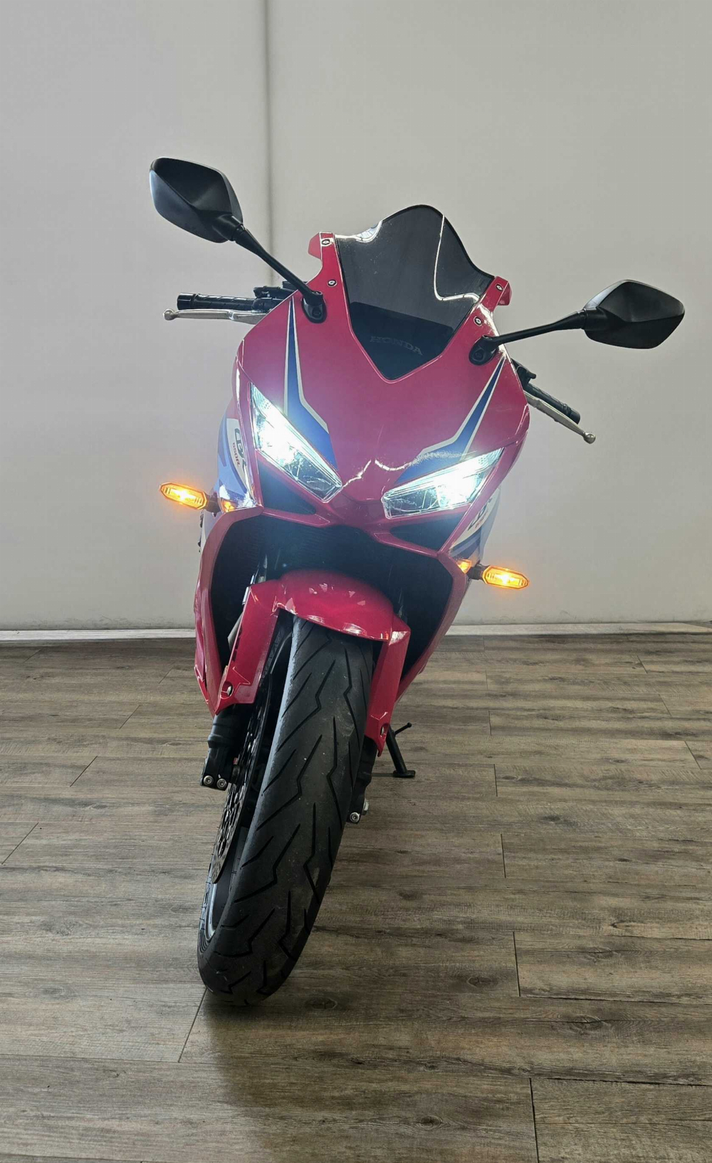 Honda CBR 650 R ABS CBR E-Clutch RA 2024 vue avant