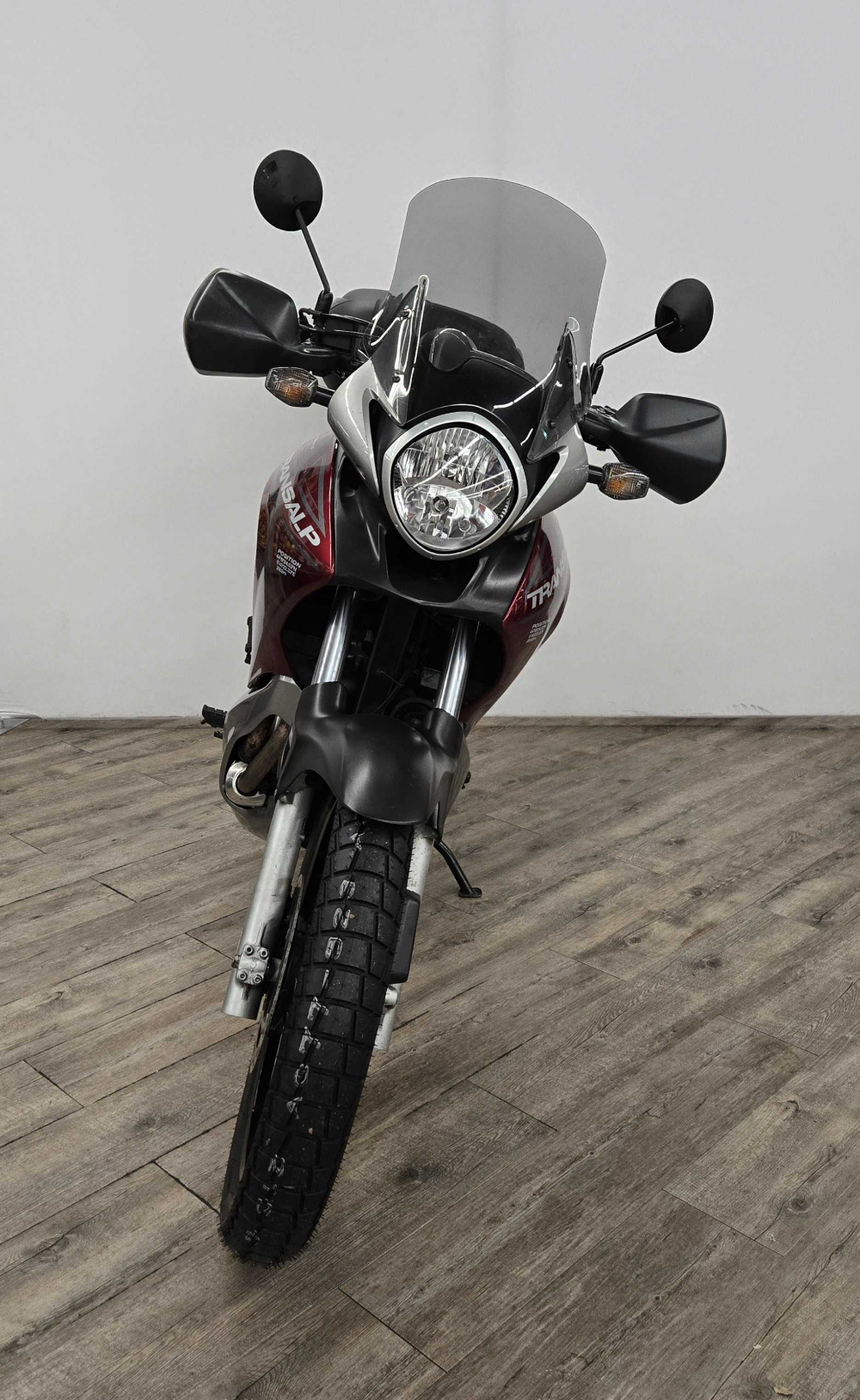 Honda XL 700 V Transalp ABS 2008 vue avant