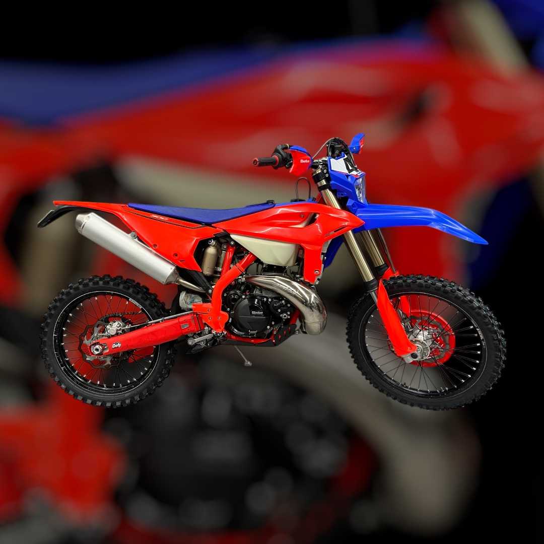BETA 300 RR ENDURO 2025 HD vue avant