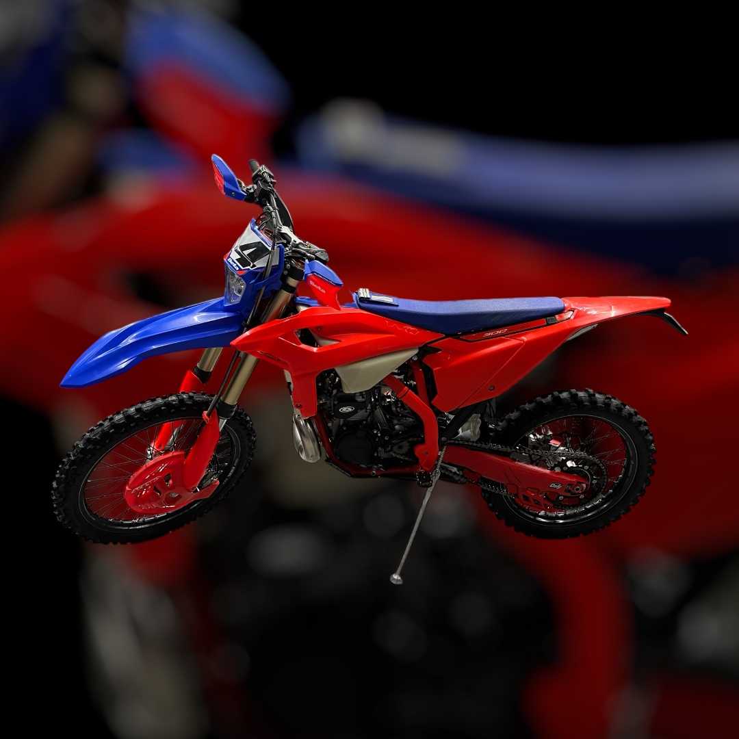 BETA 300 RR ENDURO 2025 HD vue arrière