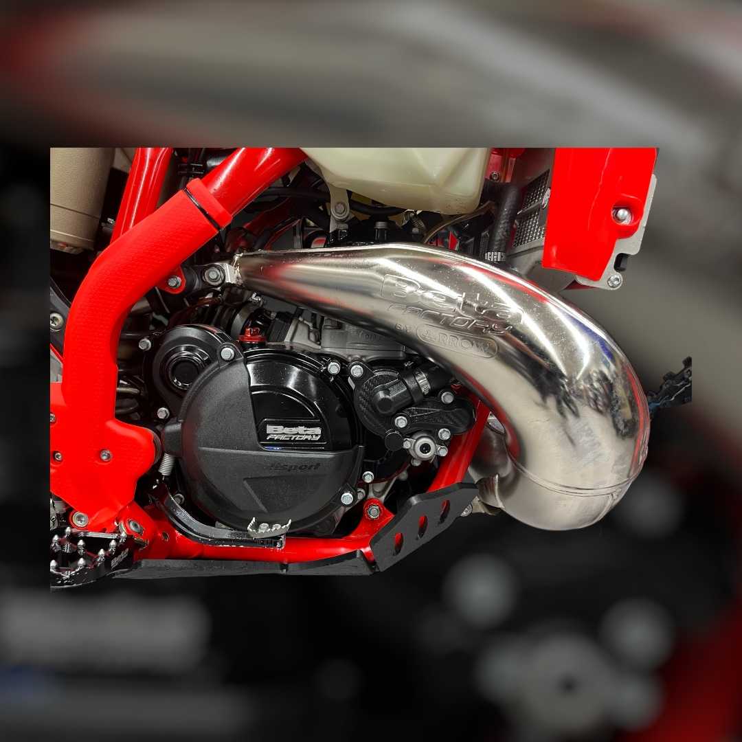 BETA 300 RR ENDURO 2025 HD vue gauche