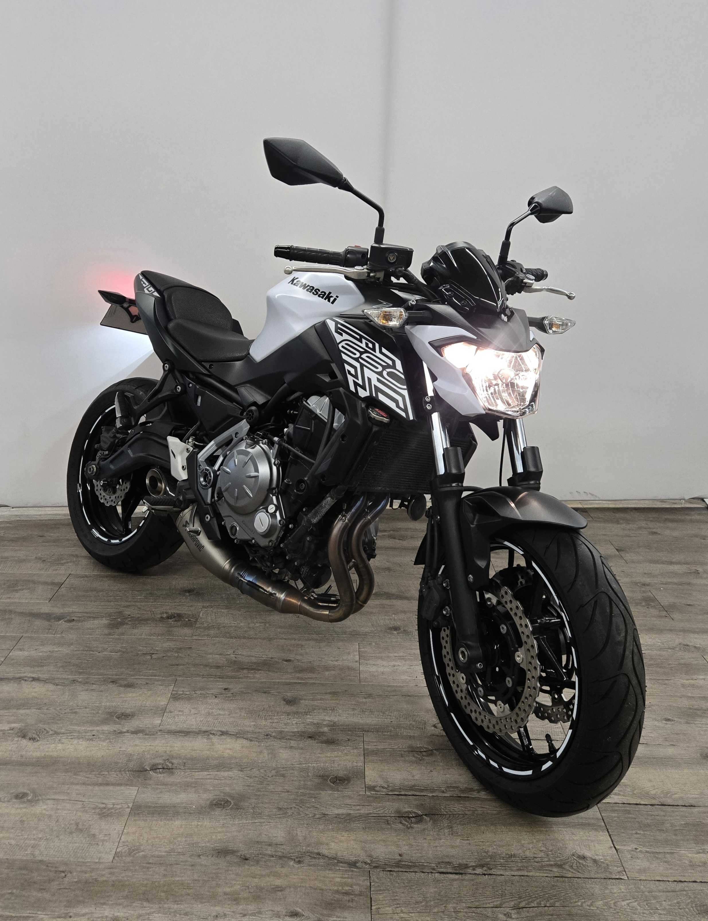 Kawasaki Z 650 2019 HD vue 3/4 droite