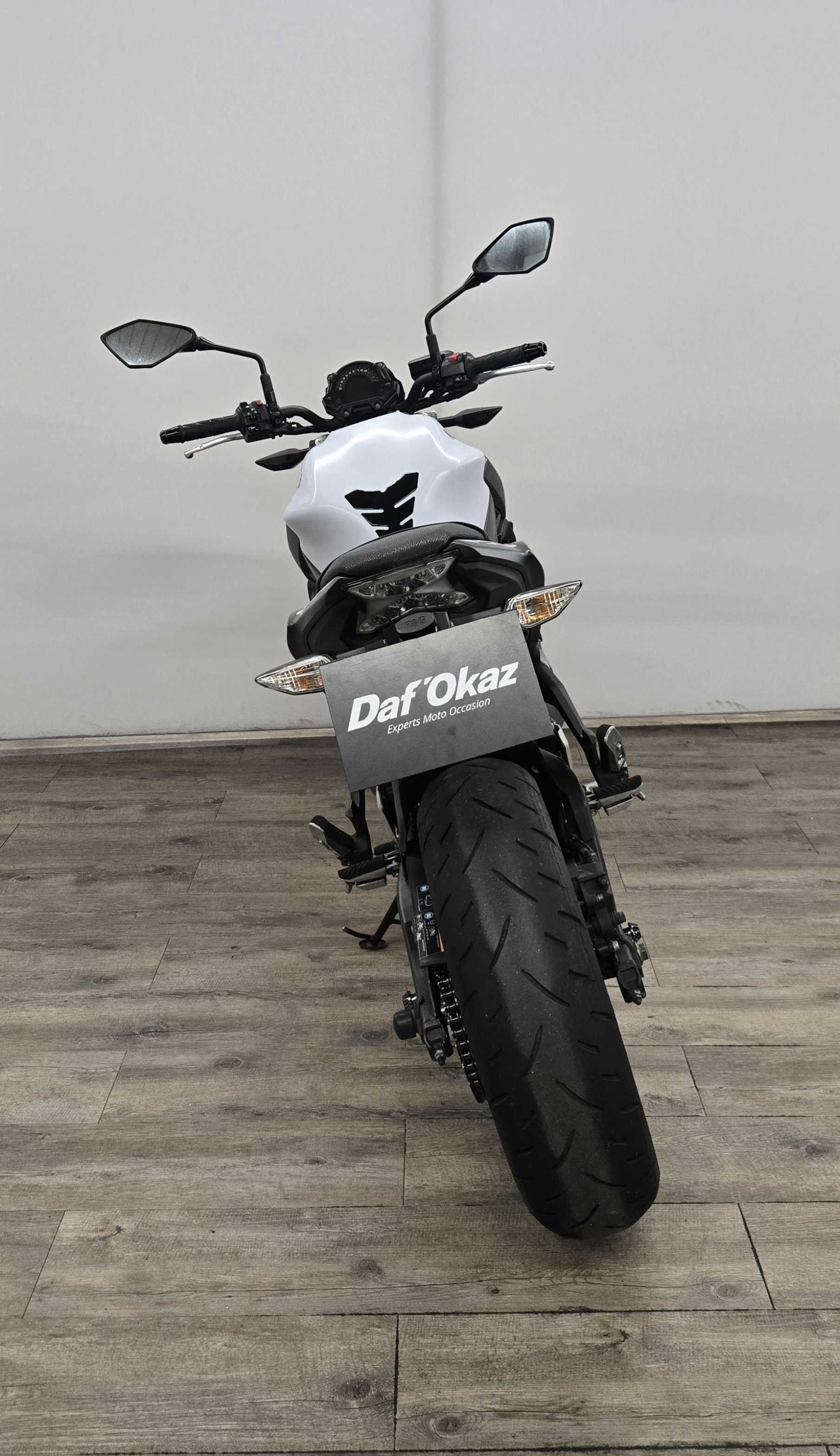 Kawasaki Z 650 2019 HD vue arrière