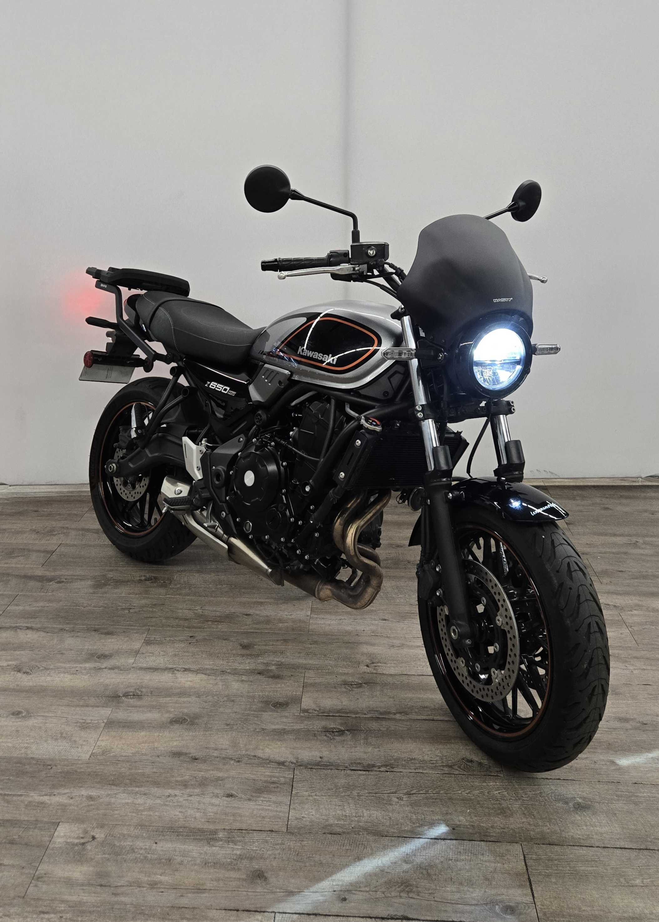 Kawasaki Z 650 RS 2022 HD vue 3/4 droite