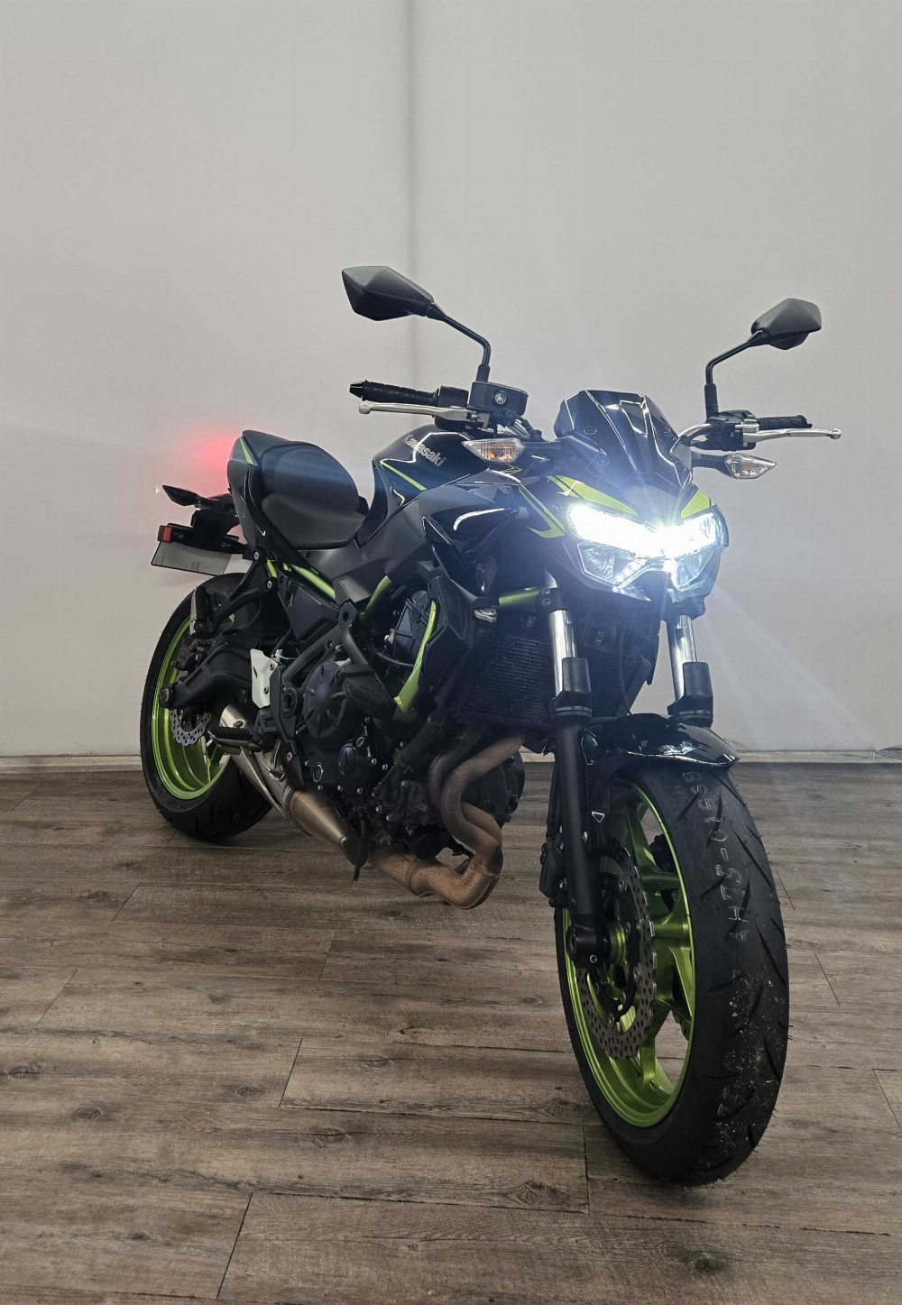 Kawasaki Z 650 2021 vue 3/4 droite