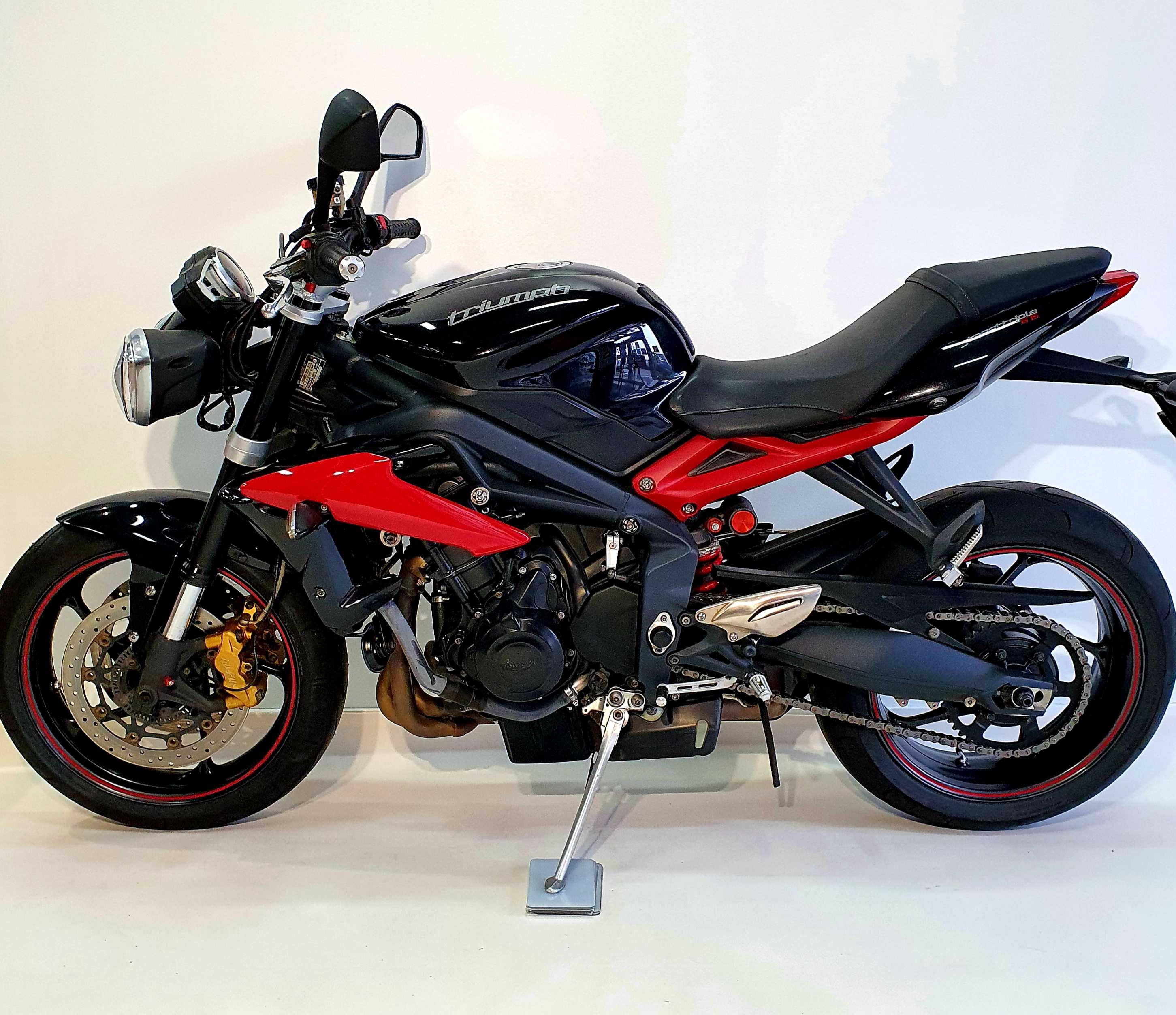 Triumph street triple 2013 HD vue gauche