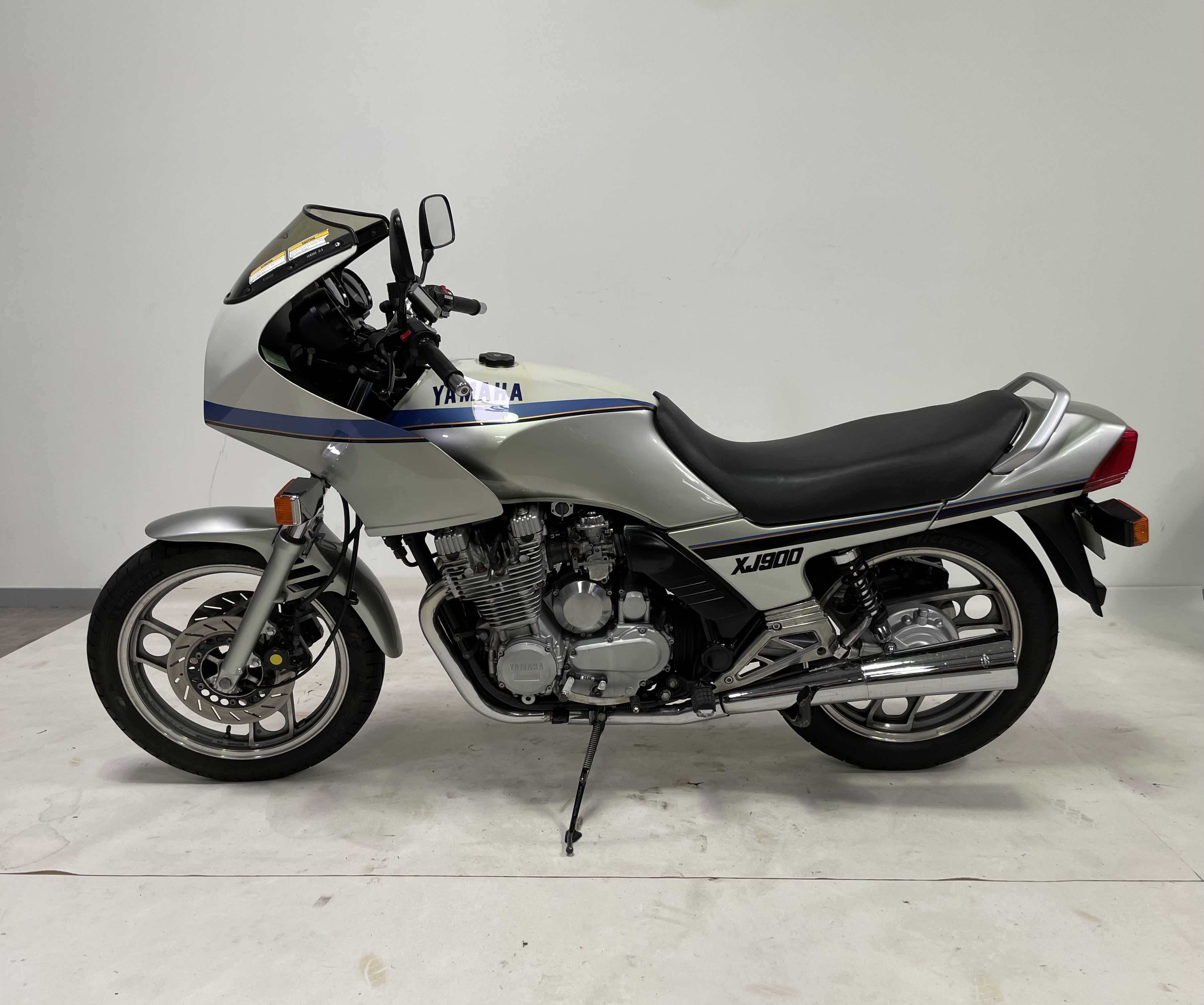 Yamaha XJ 900 (58L) 1990 HD vue gauche