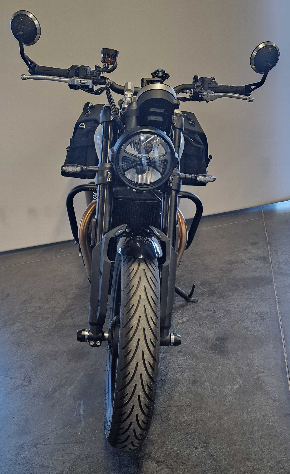 Triumph SPEED TWIN 900 2025 vue avant
