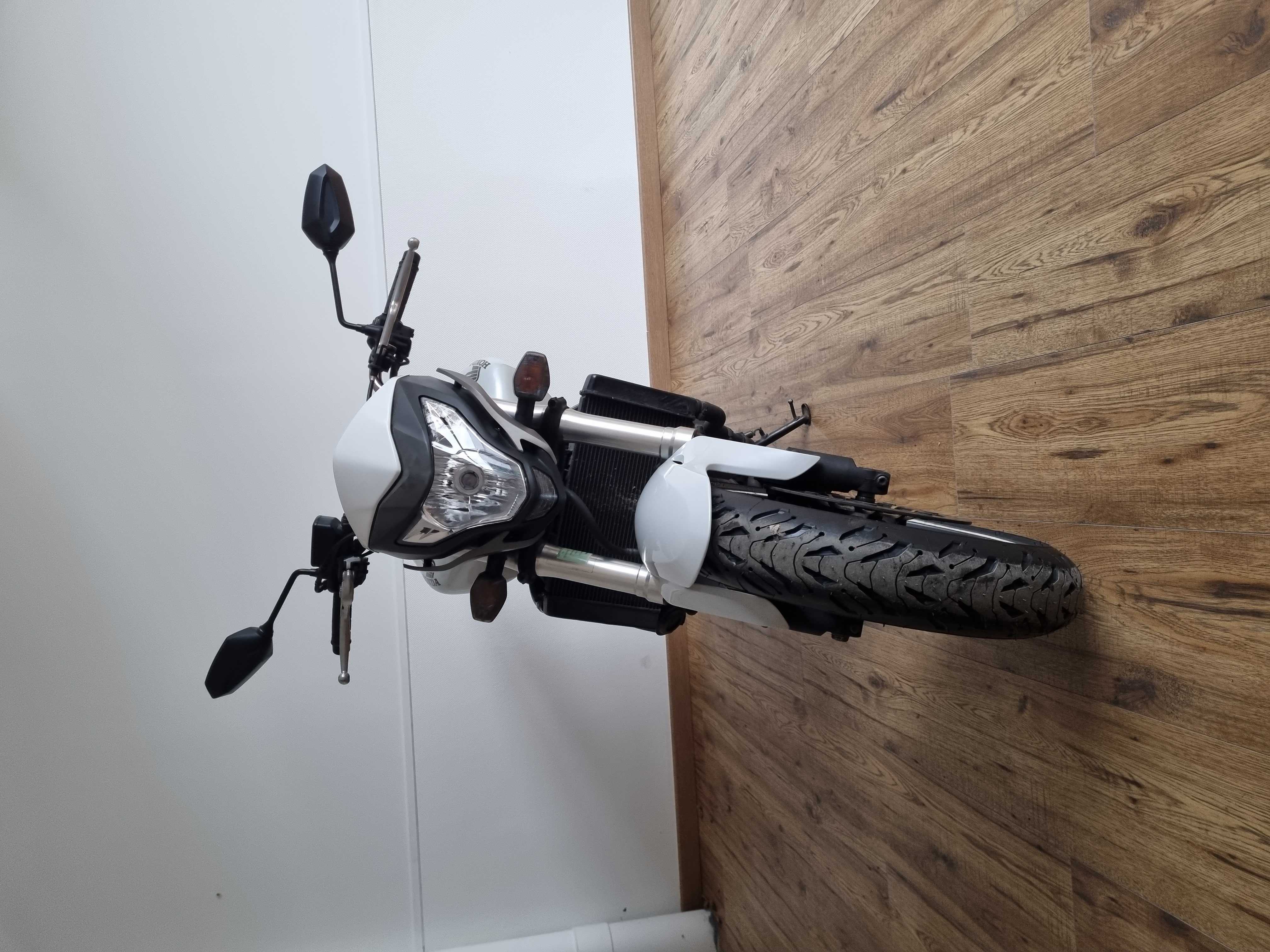 Honda CB 600 F Hornet 2011 HD vue avant