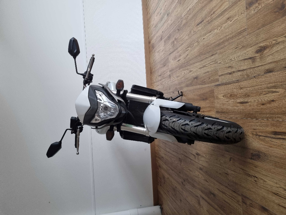 Honda CB 600 F Hornet 2011 vue avant