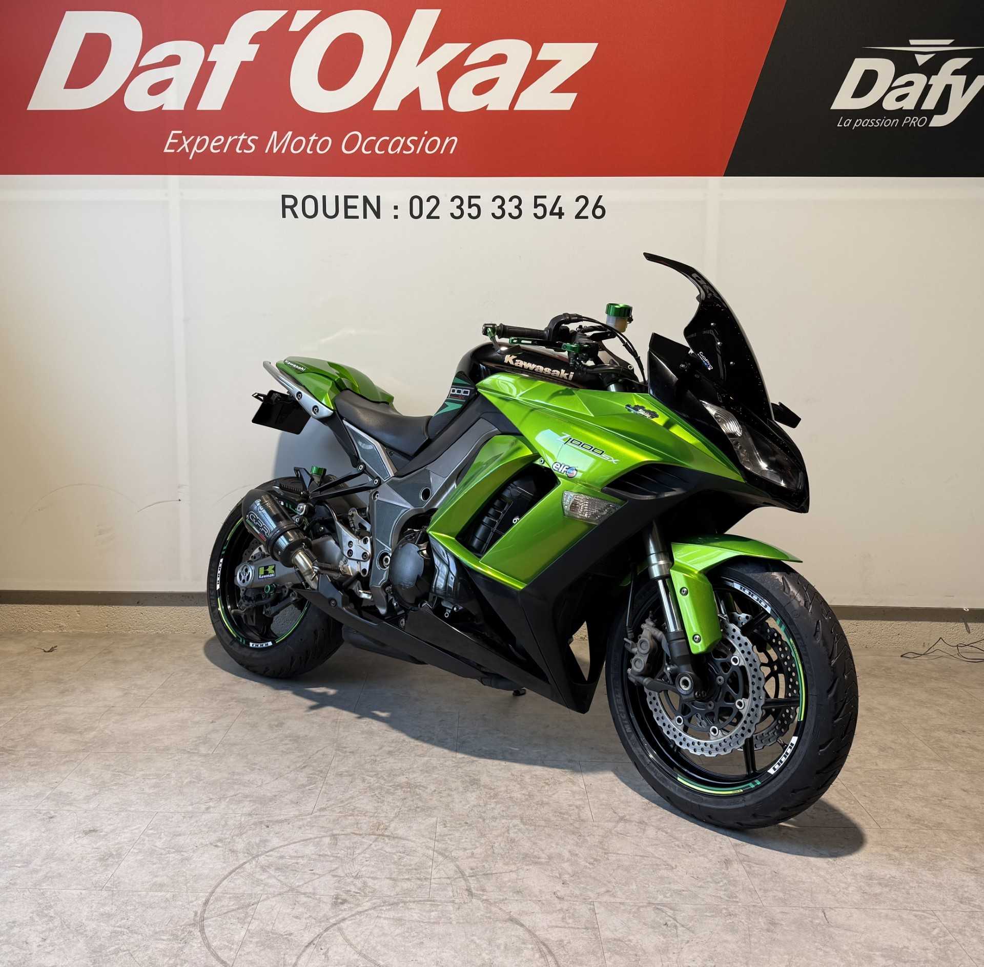 Kawasaki Z 1000 SX 2011 HD vue 3/4 droite