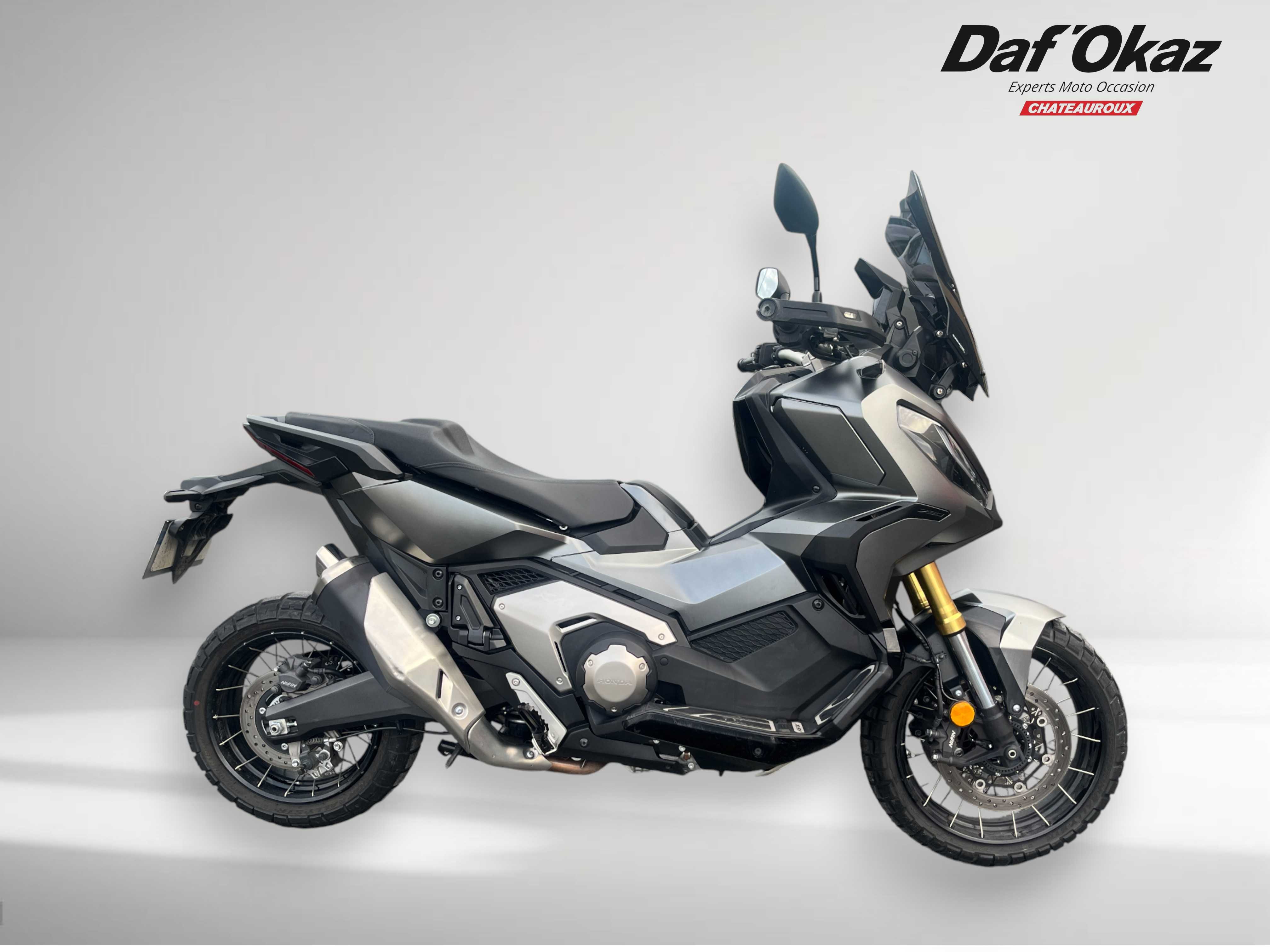 Honda X-ADV 750 2023 HD vue avant