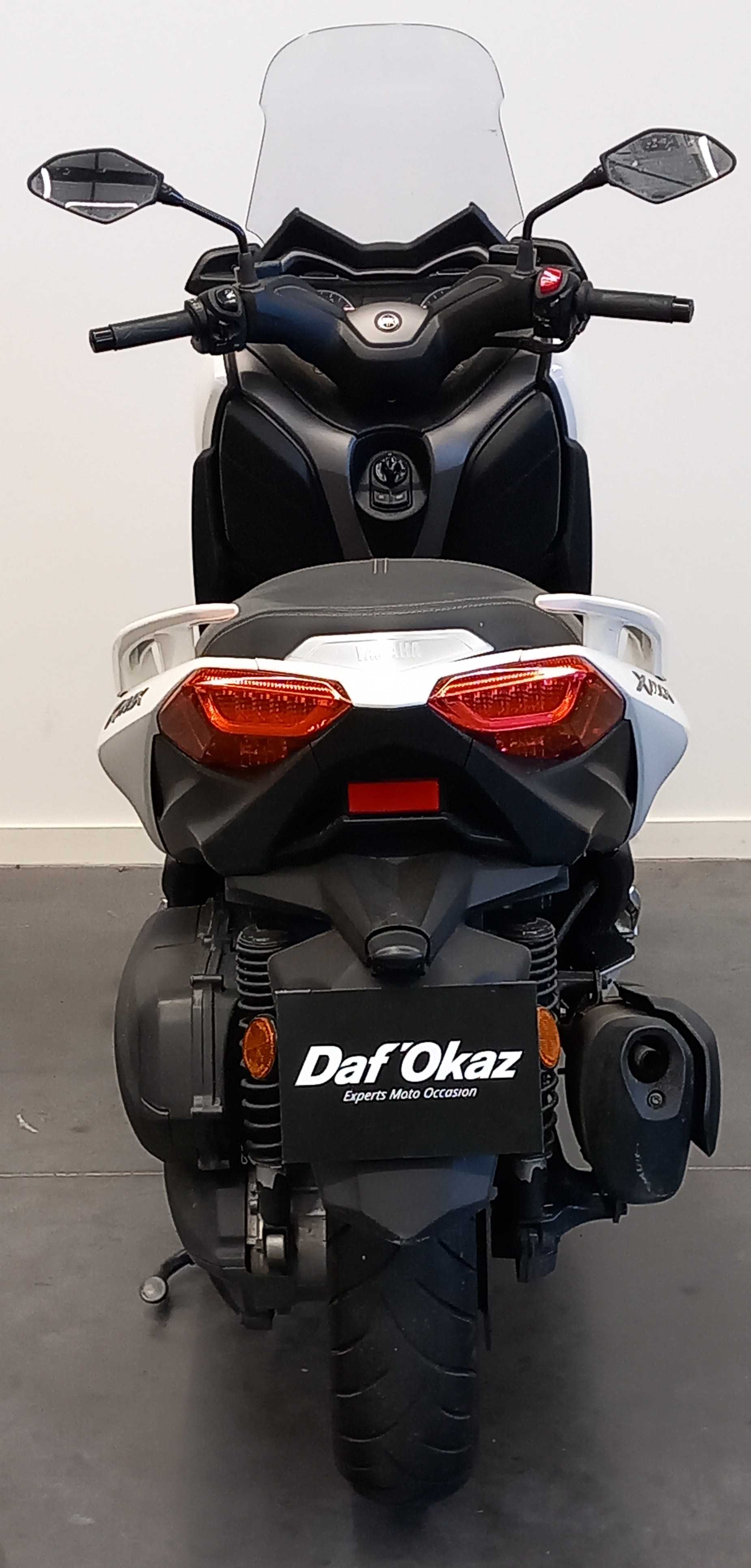 Yamaha CZD 300 A X-Max 2017 HD vue arrière