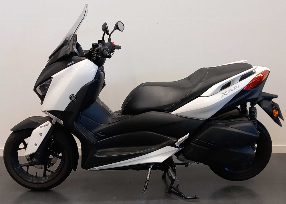 Yamaha CZD 300 A X-Max 2017 vue gauche